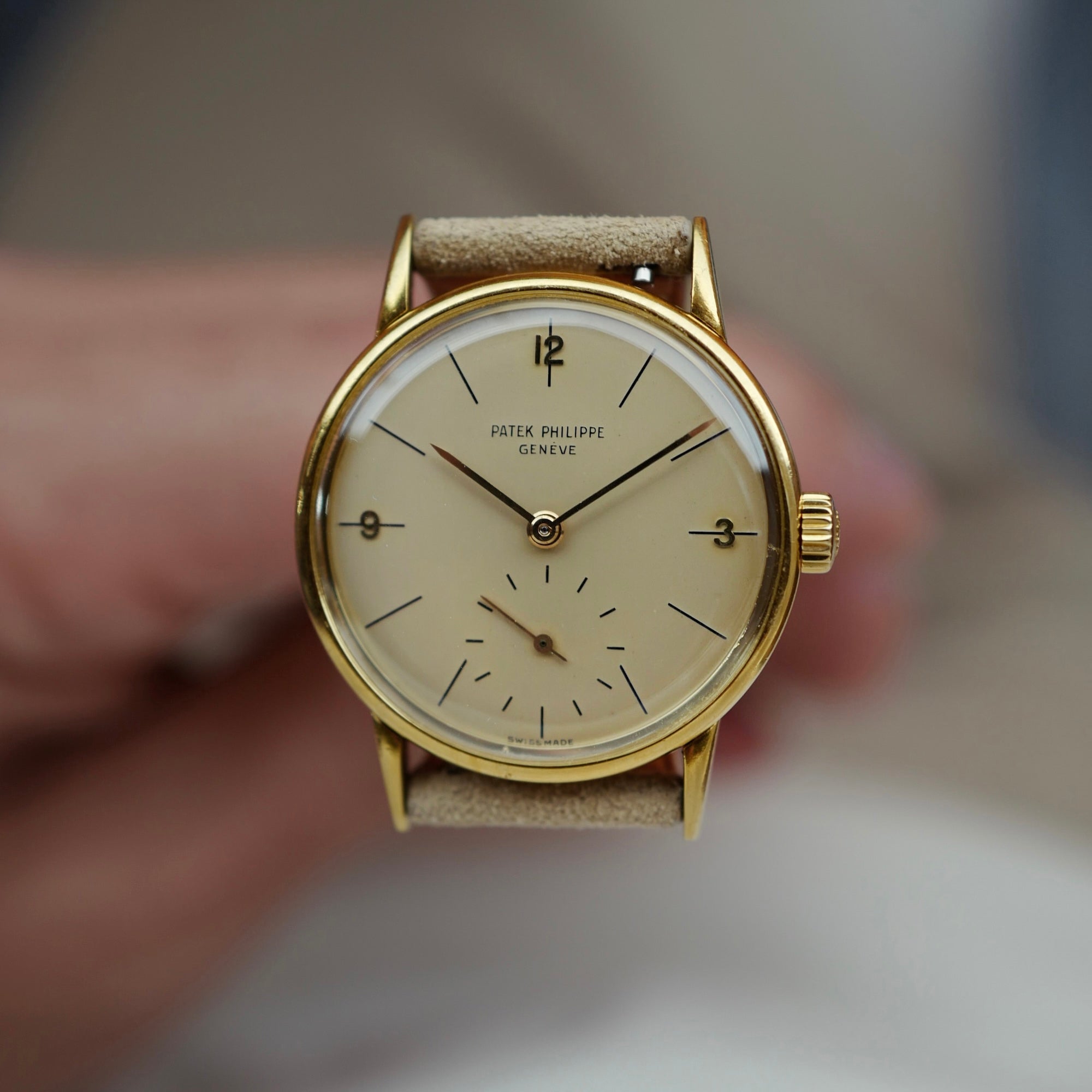 Patek Philippe Yellow Gold Calatrava Ref. 2494 (New Arrival)