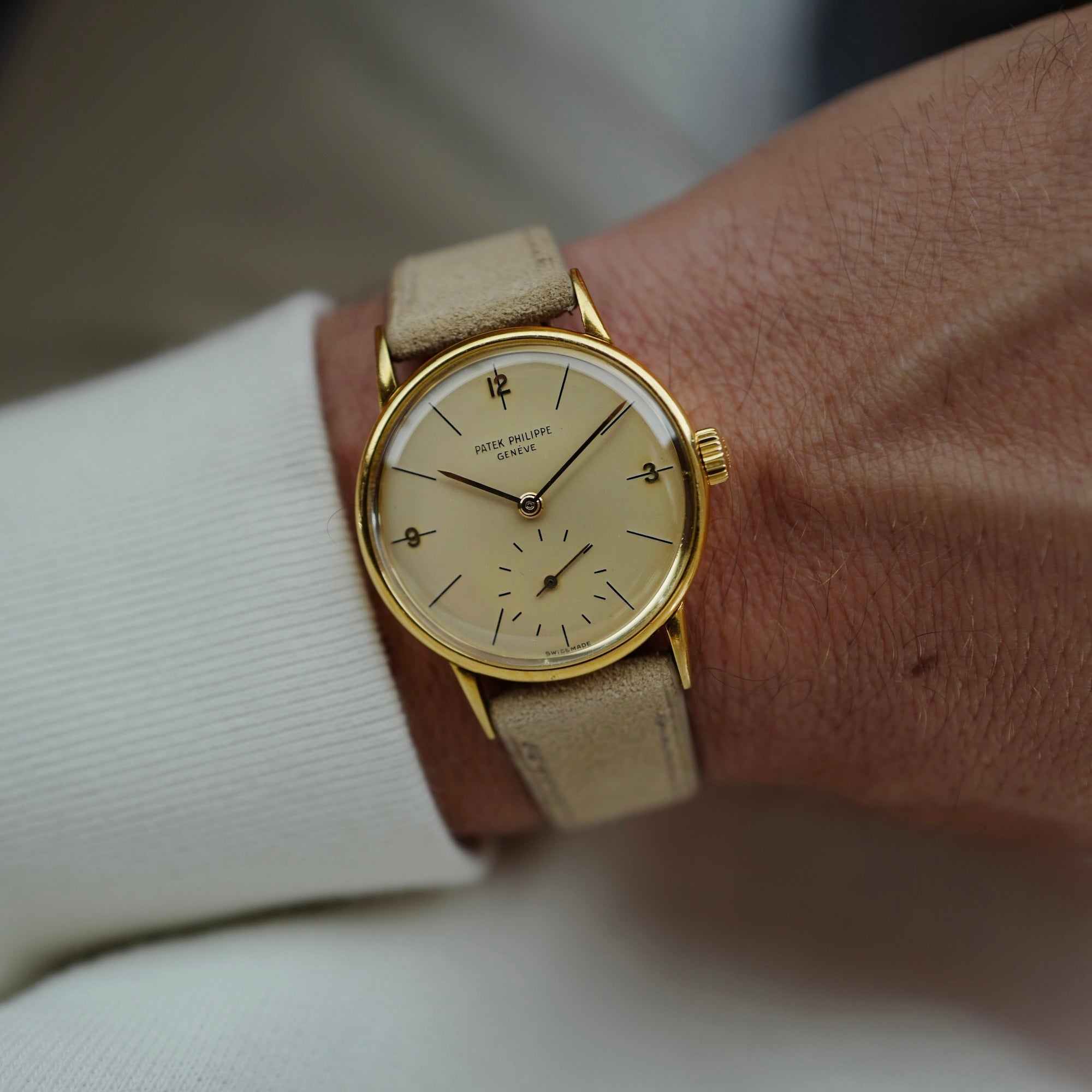 Patek Philippe Yellow Gold Calatrava Ref. 2494 (New Arrival)
