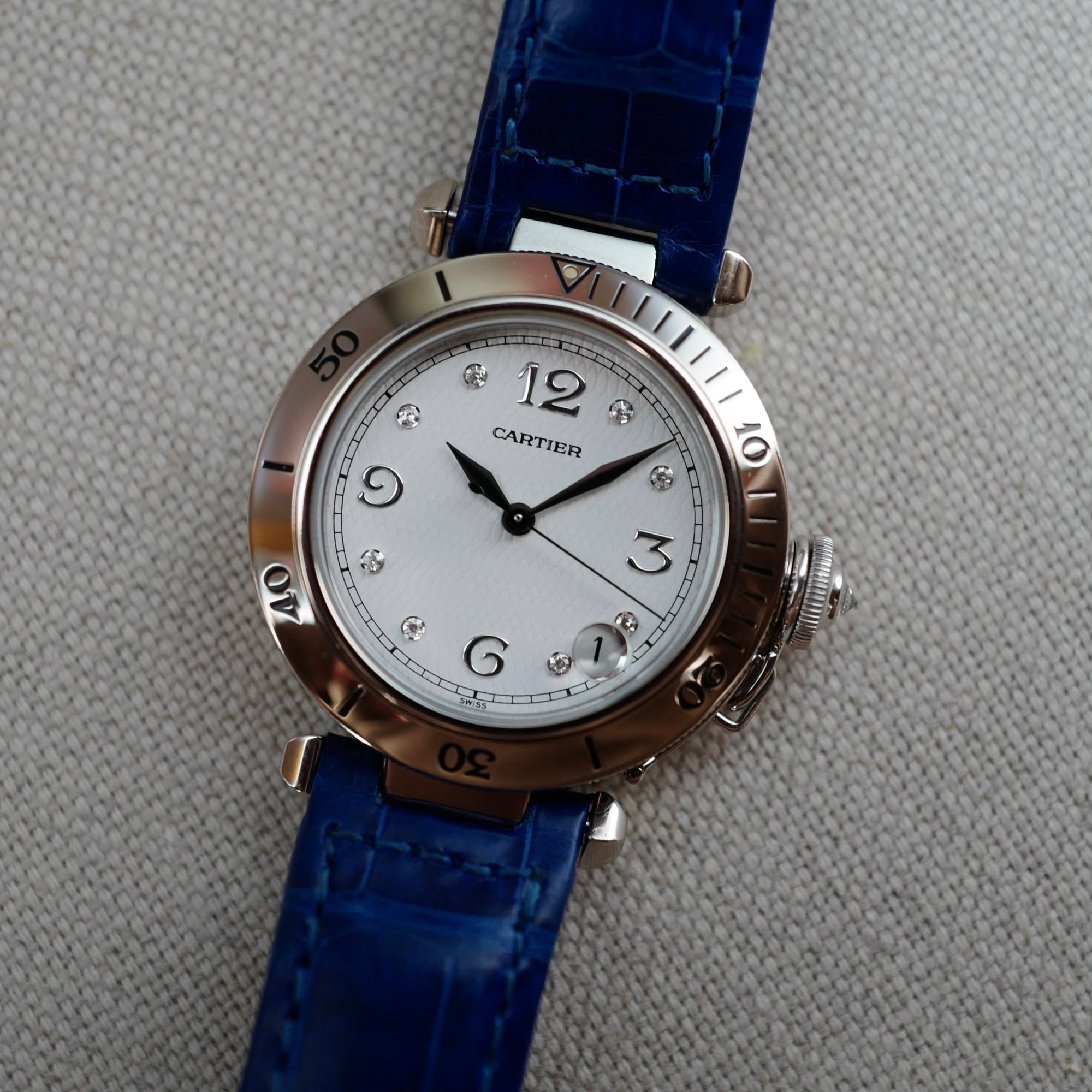 Cartier - Cartier White Gold Pasha de Classique Ref. 2372 - The Keystone Watches