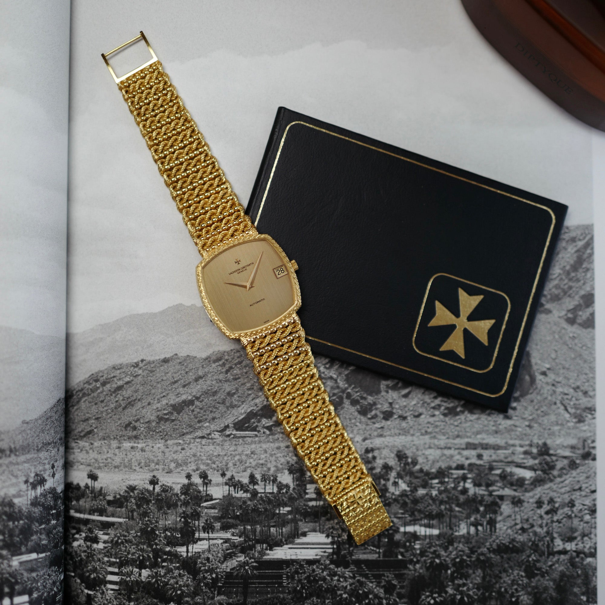 Vacheron Constantin - Vacheron Constantin Yellow Gold Braided Band Watch Ref. 44005 in Like New Condition - The Keystone Watches