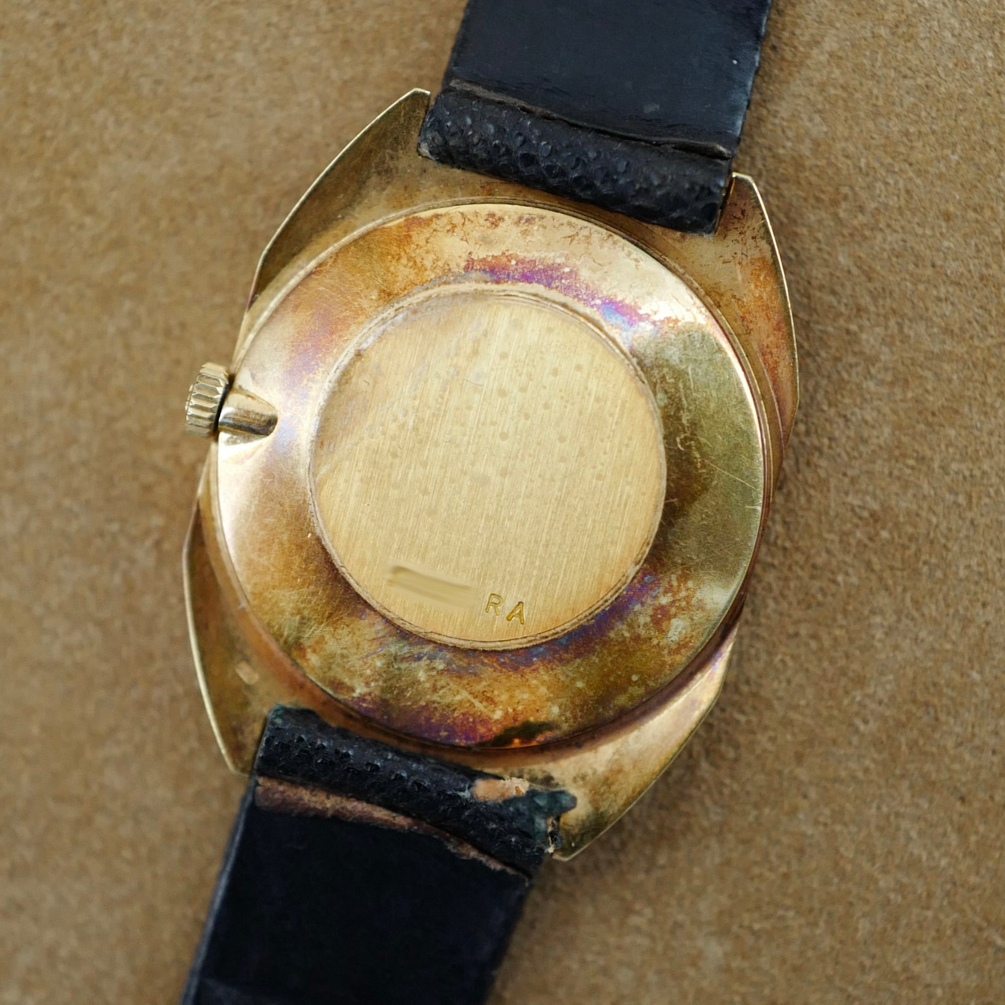 Girard Perregaux - Girard Perregaux Yellow Gold Vintage Watch Ref. 9851RA - The Keystone Watches