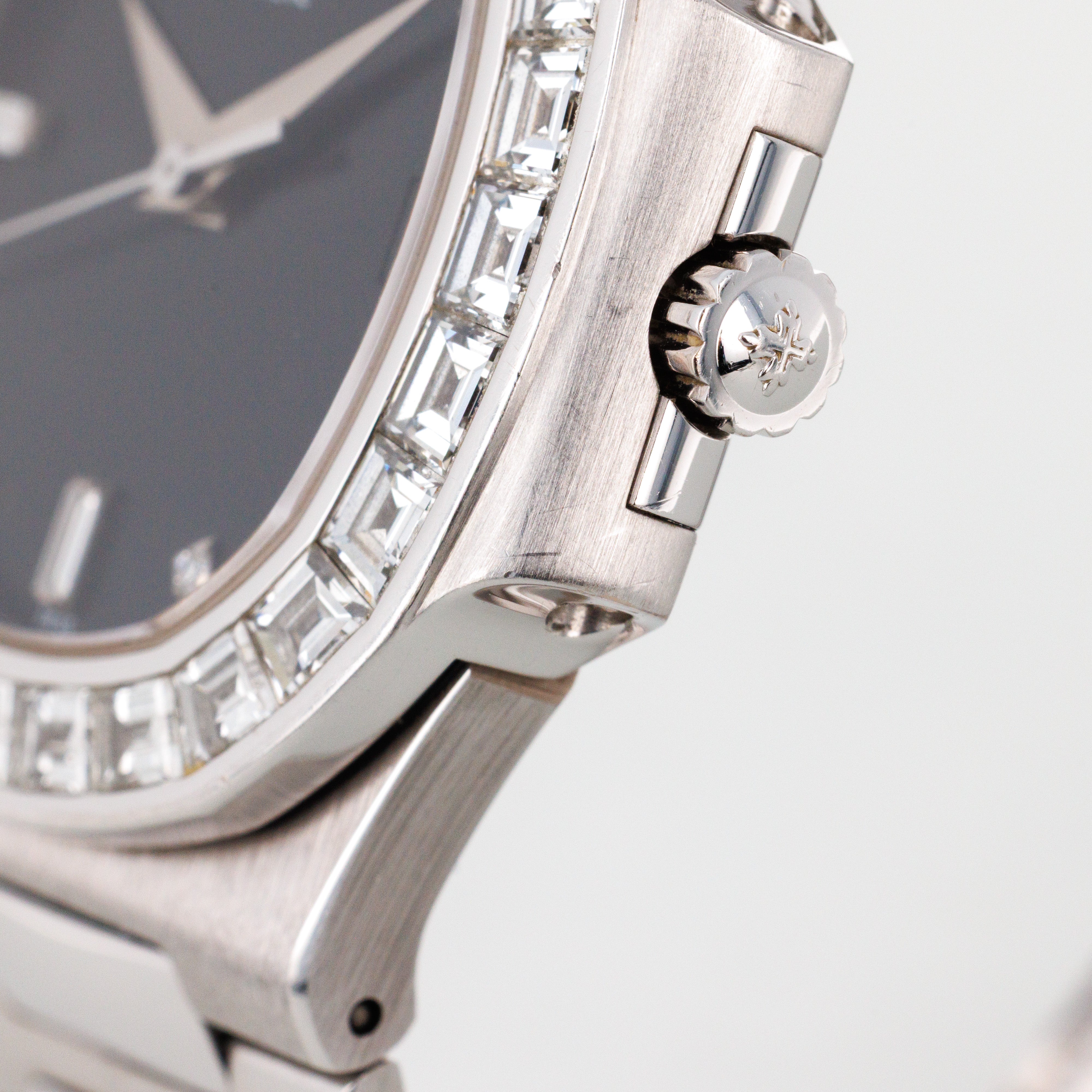 Patek Philippe Nautilus 3800/130G-001 18k WG