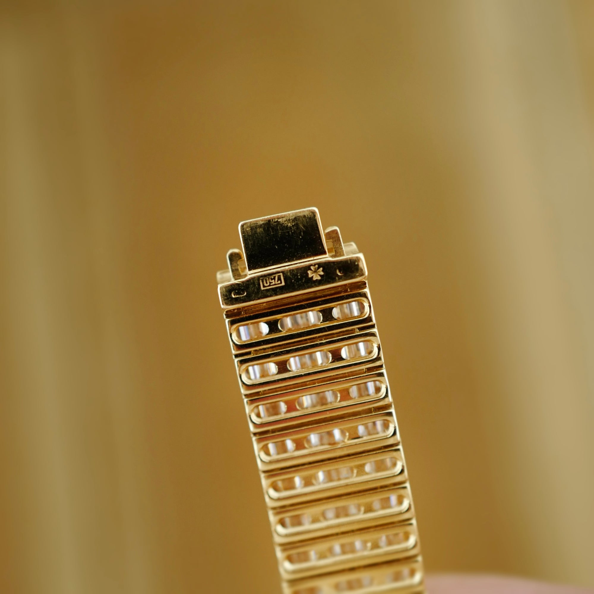 Vacheron Constantin Yellow Gold Kalla Ref. 10546/146j (New Arrival)