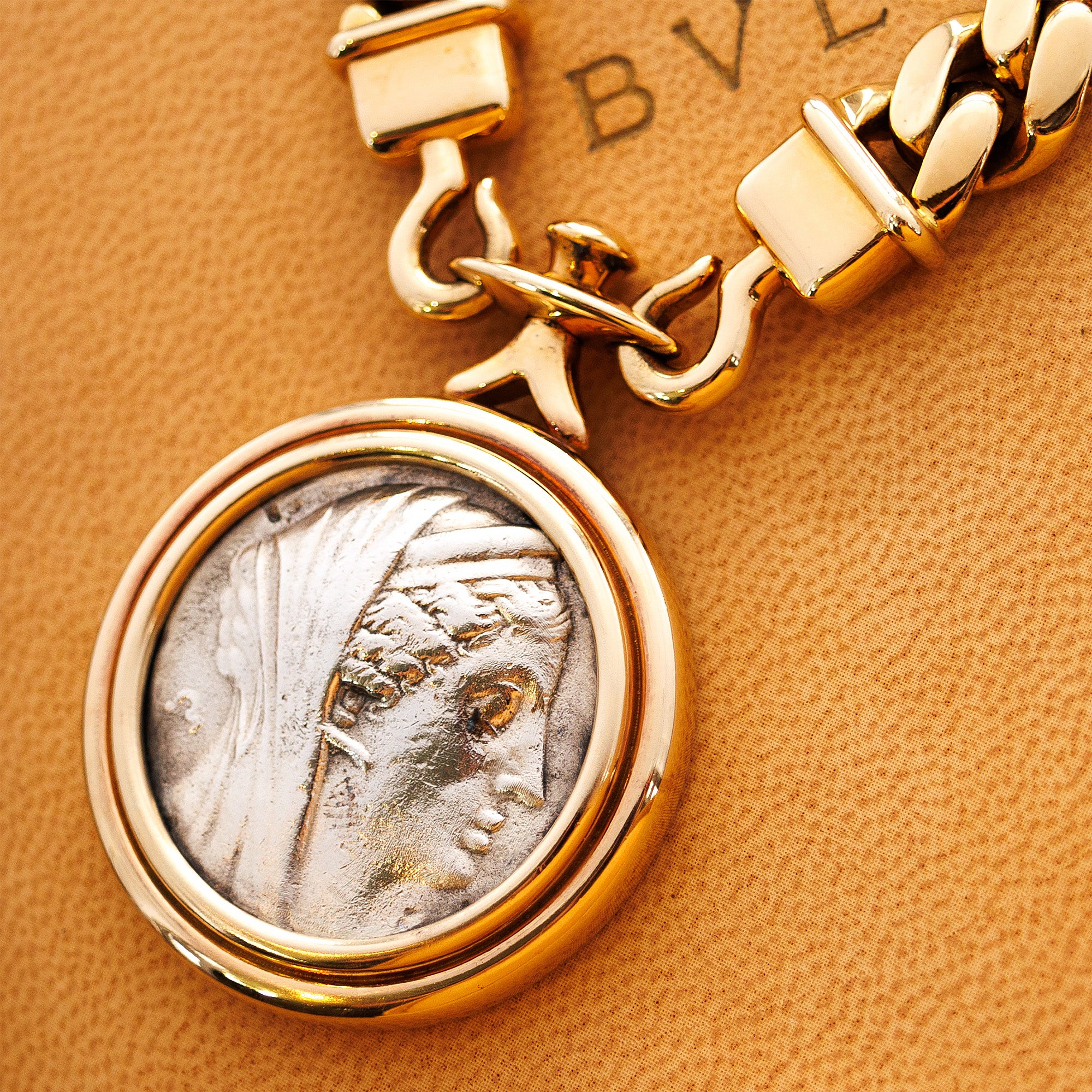 Bulgari - Bulgari Yellow Gold Monete Coin Necklace (Objet) - The Keystone Watches