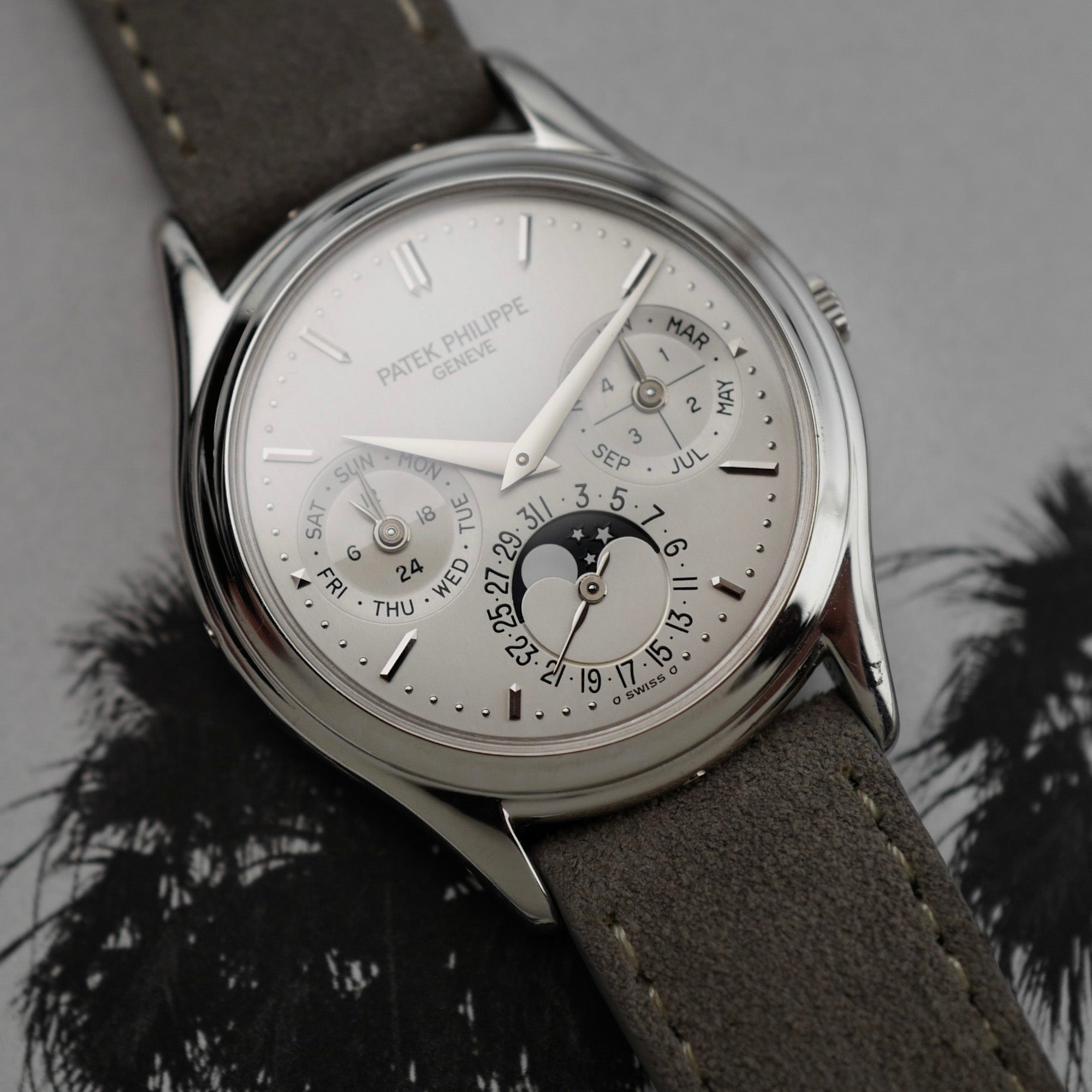 Patek Philippe - Patek Philippe Platinum Perpetual Calendar Ref. 3940 - The Keystone Watches