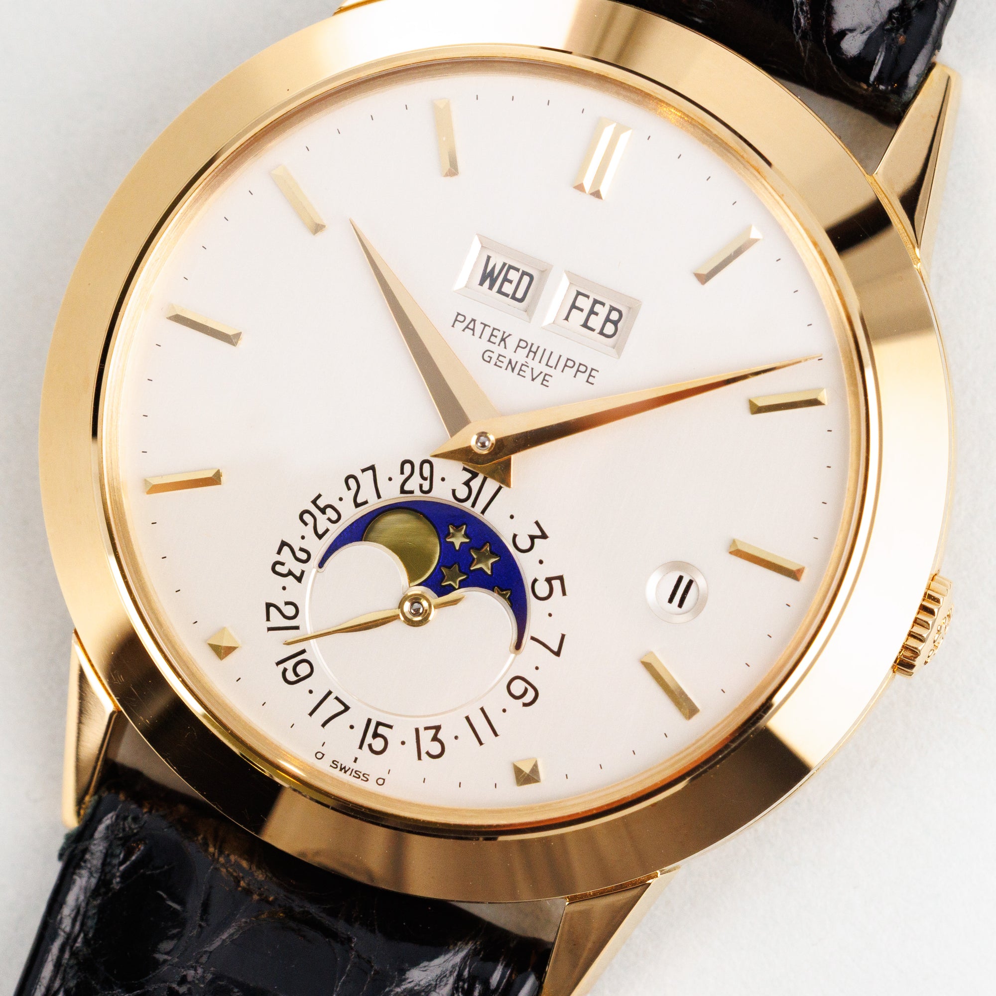 Patek Philippe Yellow Gold Perpetual Calendar Watch Ref. 3450 with Clear Exhibition Back