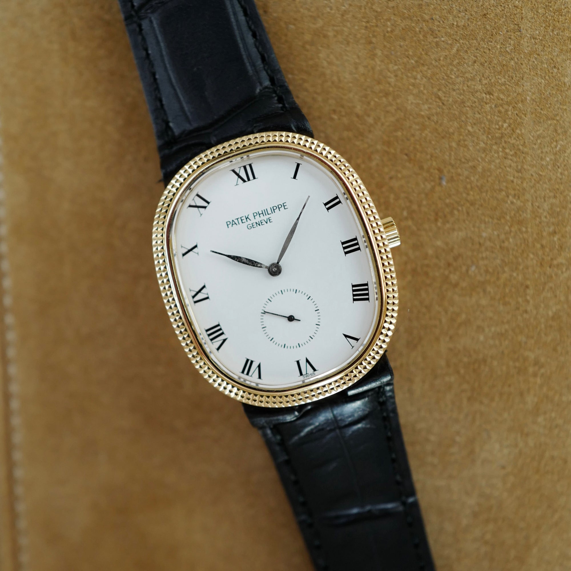 Patek Philippe Yellow Gold Ellipse Ref. 3987 (New Arrival)