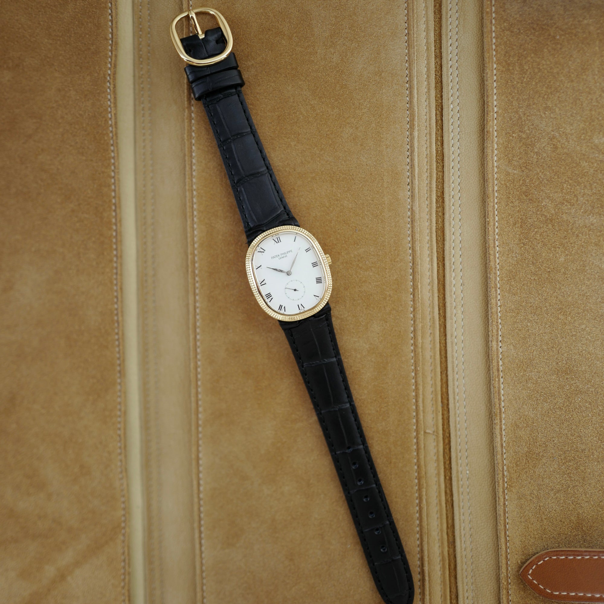 Patek Philippe Yellow Gold Ellipse Ref. 3987 (New Arrival)