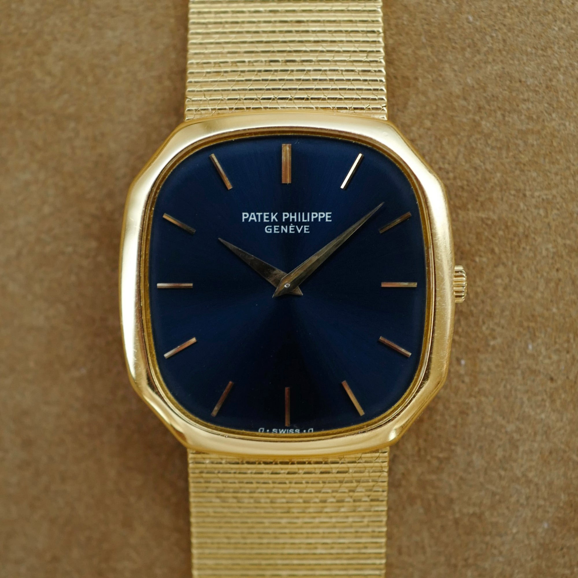 Patek Philippe Yellow Gold Golden Ellipse Ref. 3855