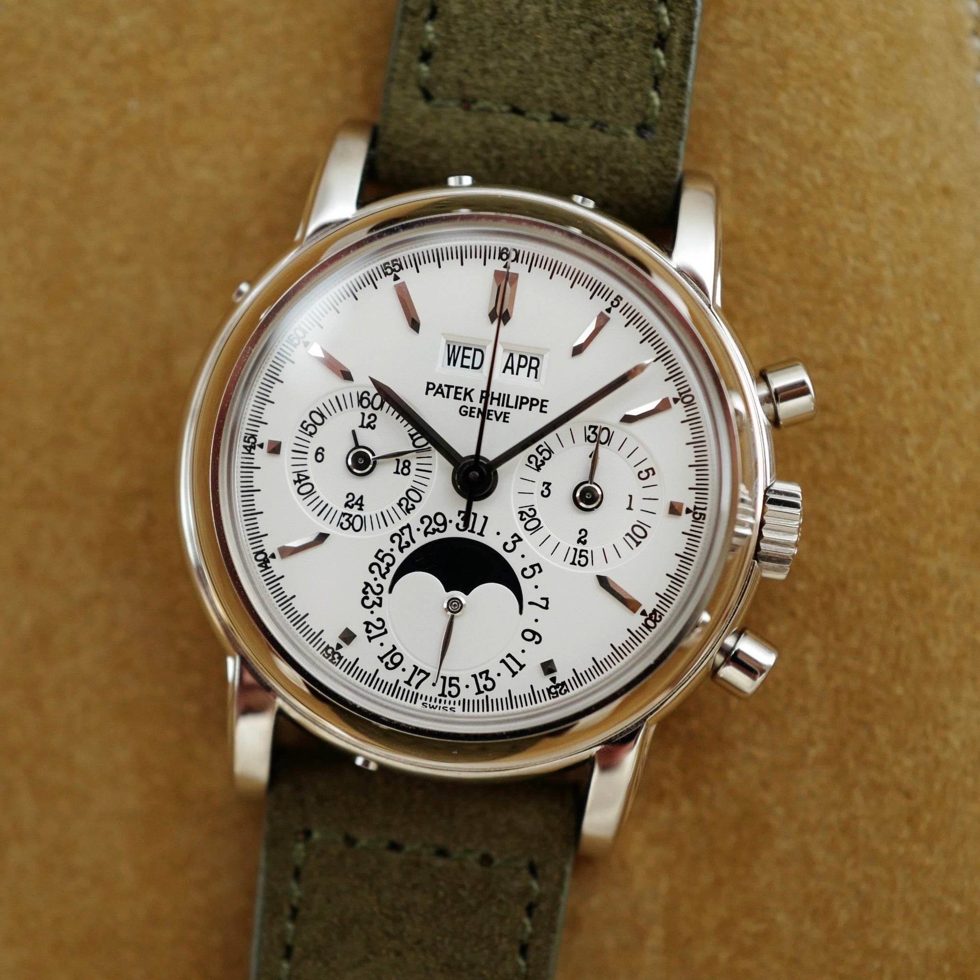 Patek Philippe - Patek Philippe White Gold Perpetual Calendar Chronograph Ref. 3970 (New Arrival) - The Keystone Watches