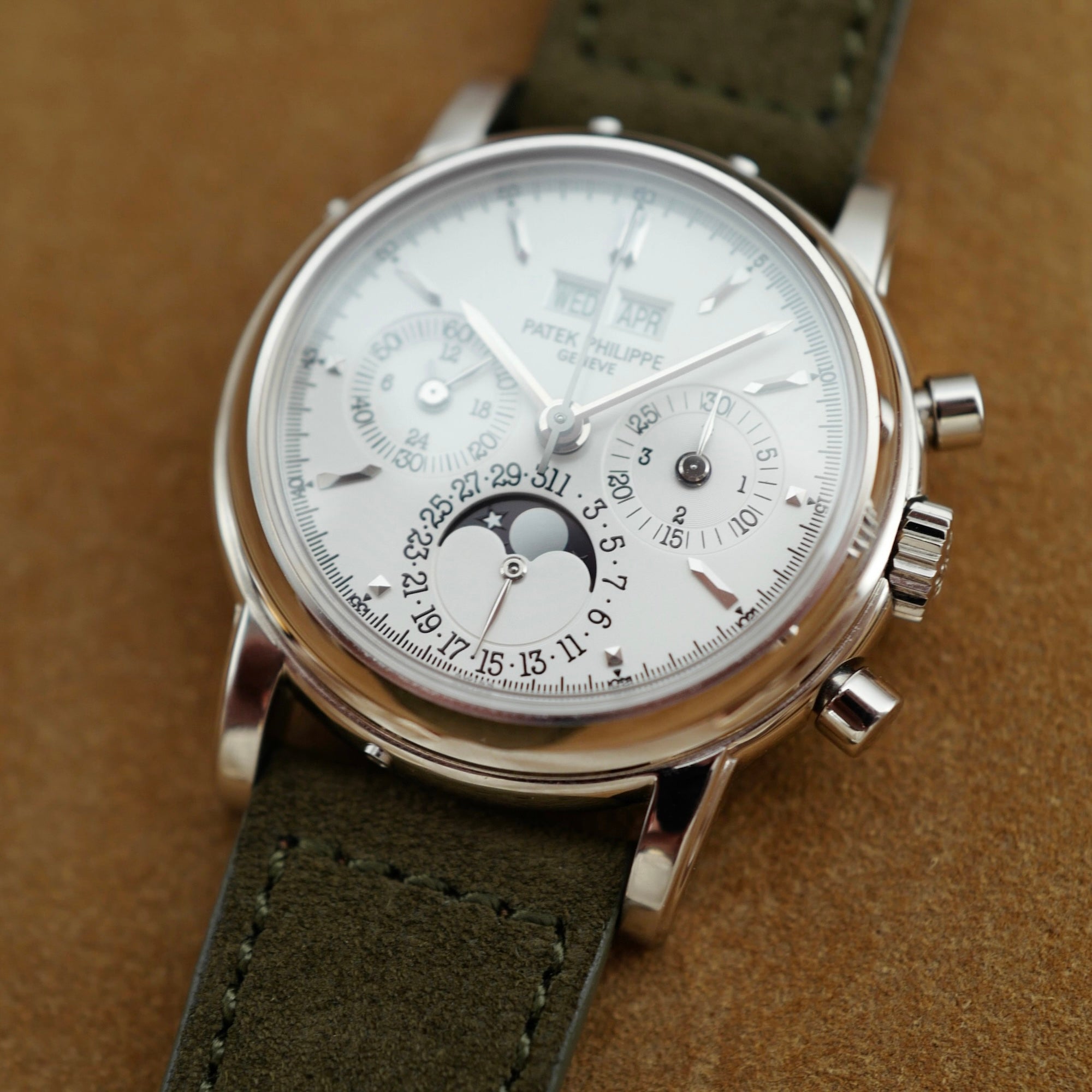 Patek Philippe - Patek Philippe White Gold Perpetual Calendar Chronograph Ref. 3970 (New Arrival) - The Keystone Watches