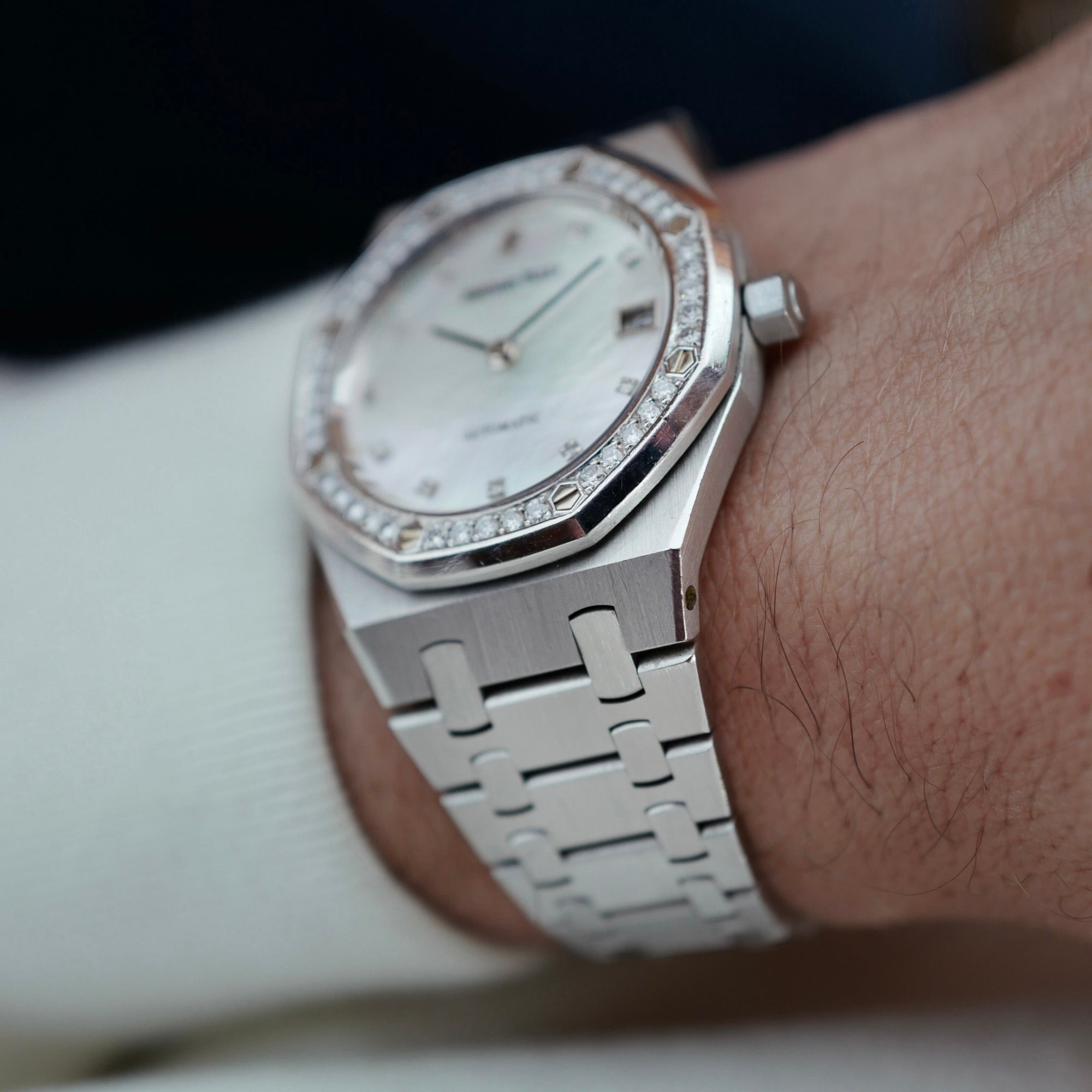Audemars Piguet - Audemars Piguet White Gold Royal Oak Watch Ref. 14813 with Mother of Pearl Dial (New Arrival) - The Keystone Watches