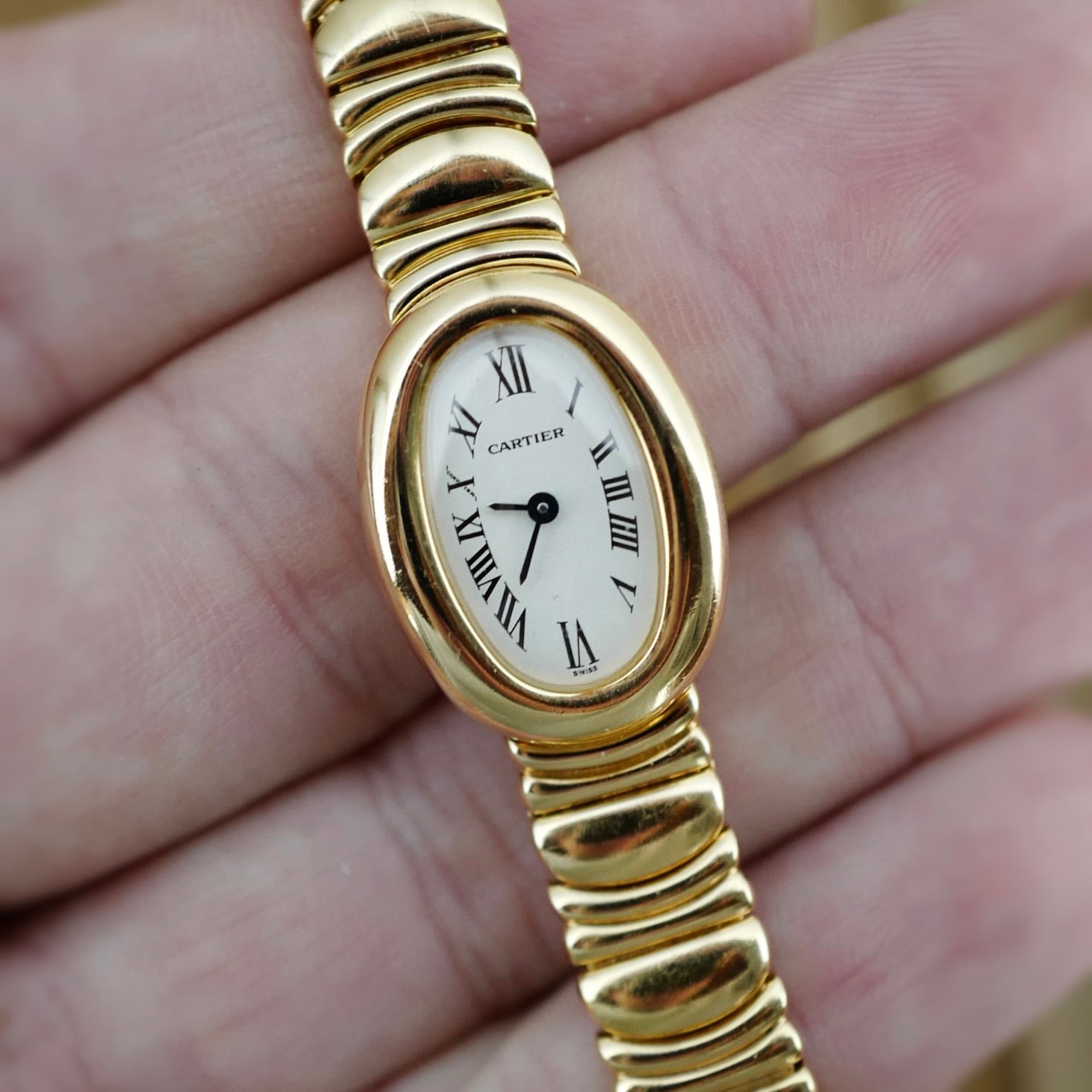 Cartier - Cartier Yellow Gold Mini Baignoire on Bracelet Ref. 2960 - The Keystone Watches