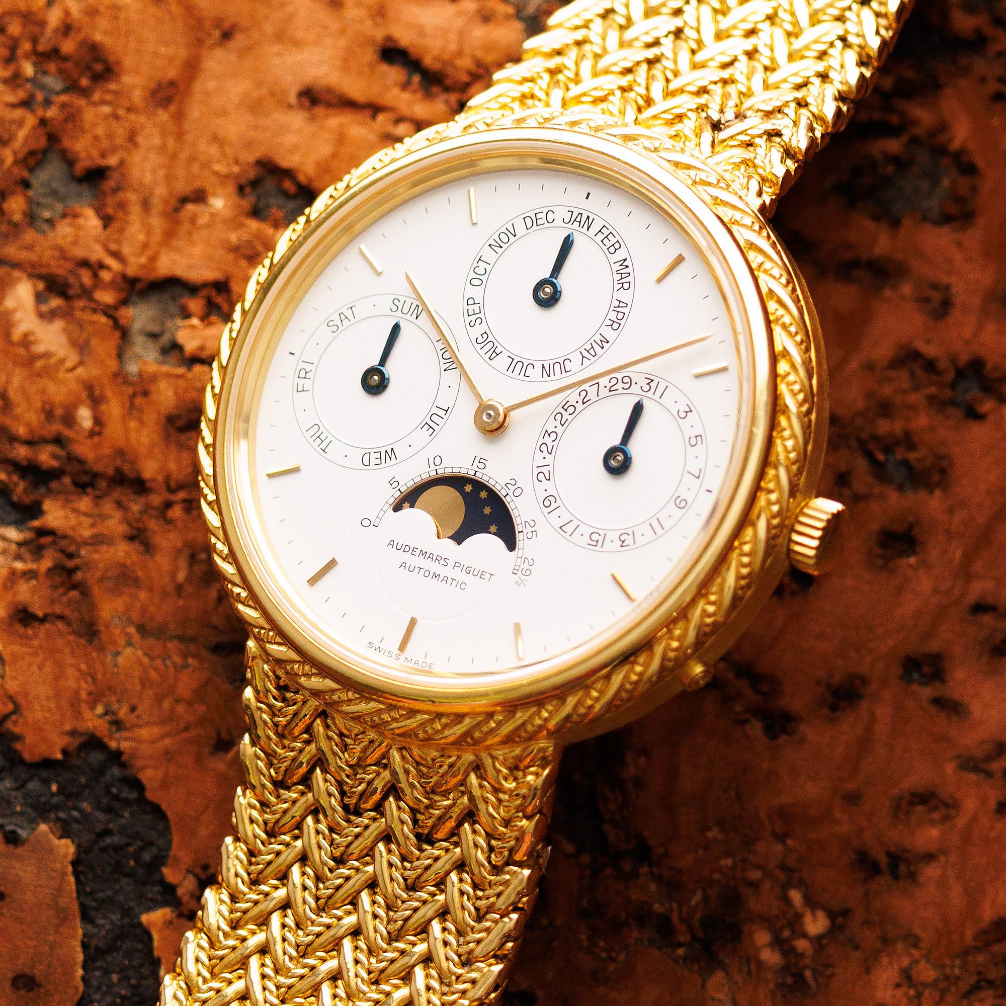 Audemars Piguet - Audemars Piguet Yellow Gold Quantieme Perpetual Watch Ref. 5549 - The Keystone Watches