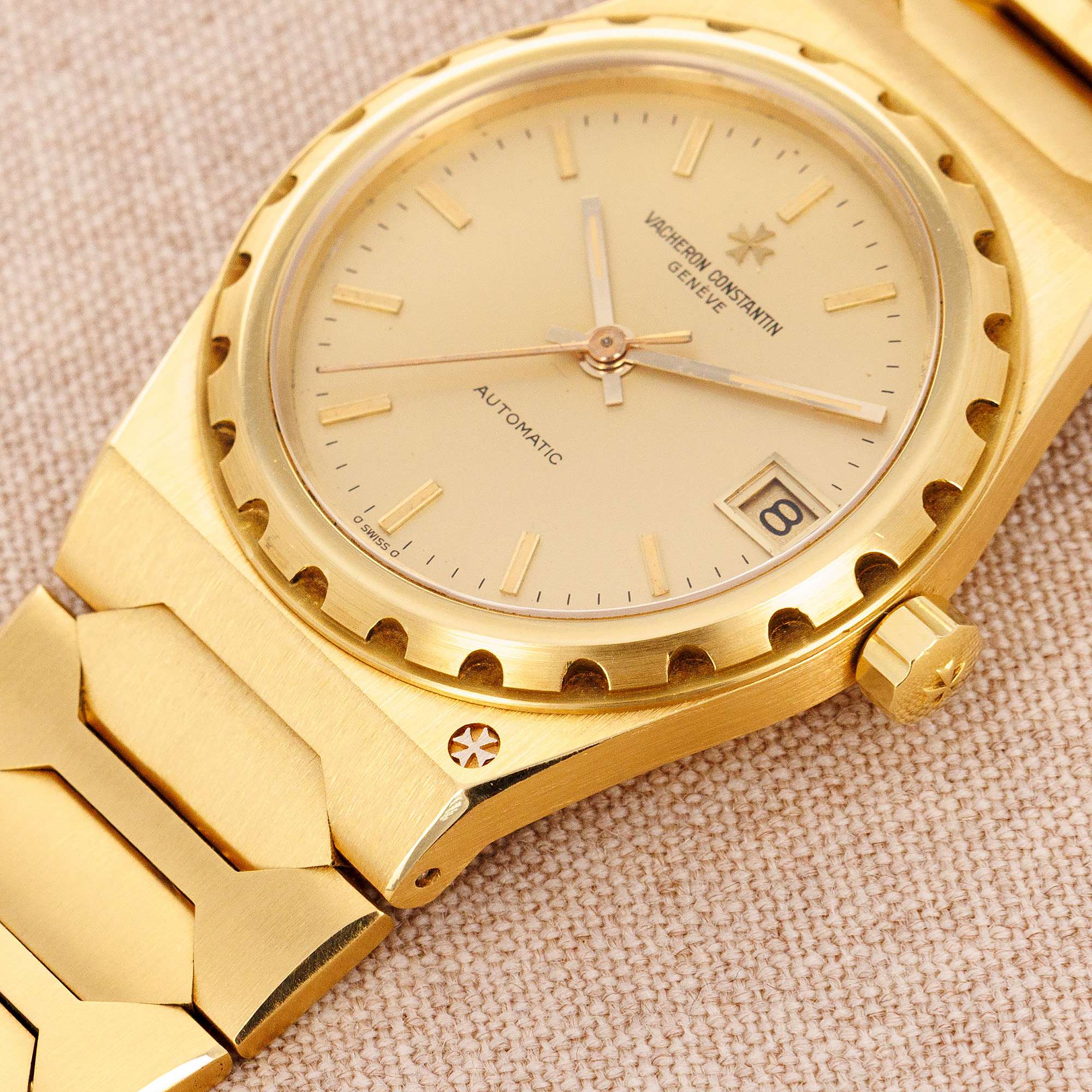 Vacheron Constantin - Vacheron Constantin Yellow Gold 222 Ref. 46003 - The Keystone Watches