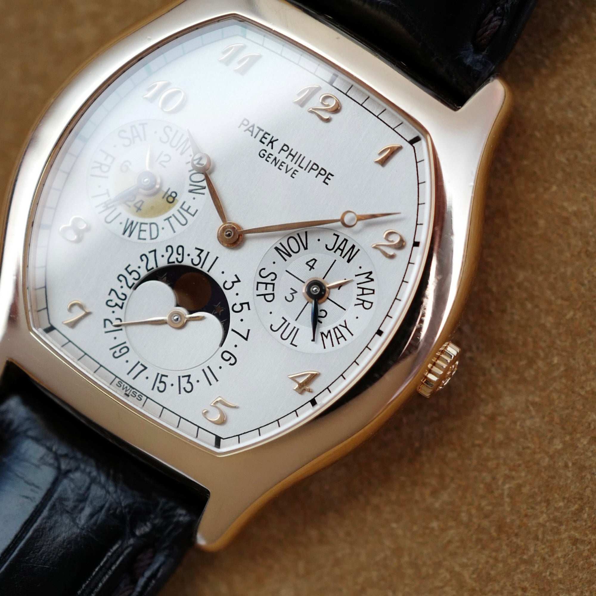 Patek Philippe Rose Gold Perpetual Calendar Ref. 5040 (New Arrival)