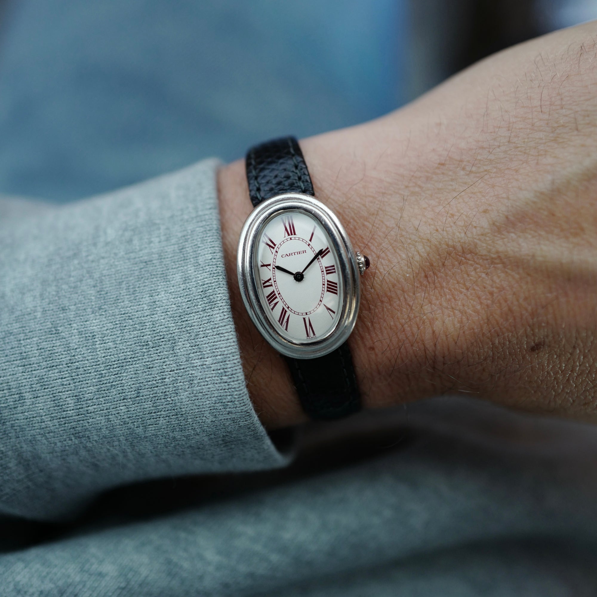 Cartier Platinum Baignoire Ref. 78094, Special Order with Burgundy Numerals, 1980s (New Arrival)