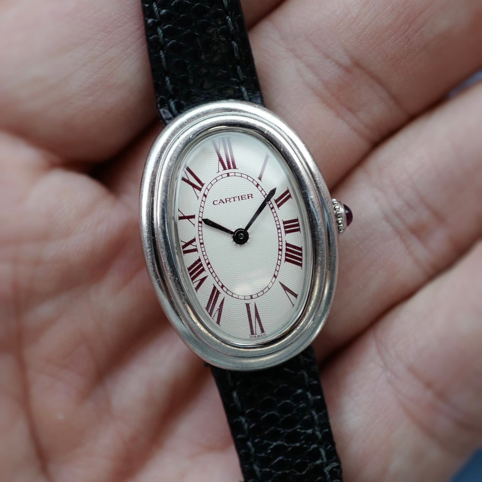 Cartier Platinum Baignoire Ref. 78094, Special Order with Burgundy Numerals, 1980s (New Arrival)
