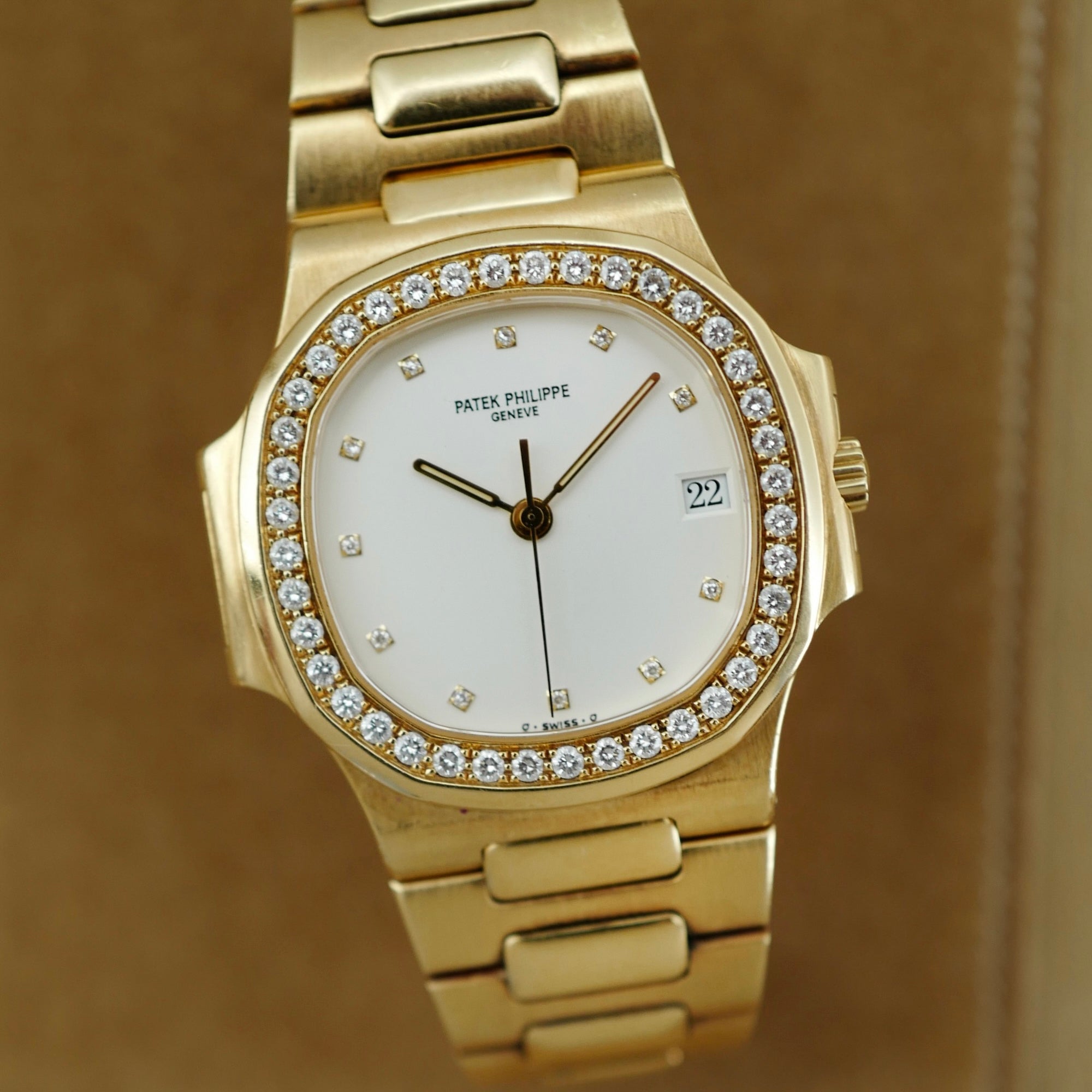 Patek Philippe Yellow Gold Nautilus Watch Ref. 3800 (New Arrival)