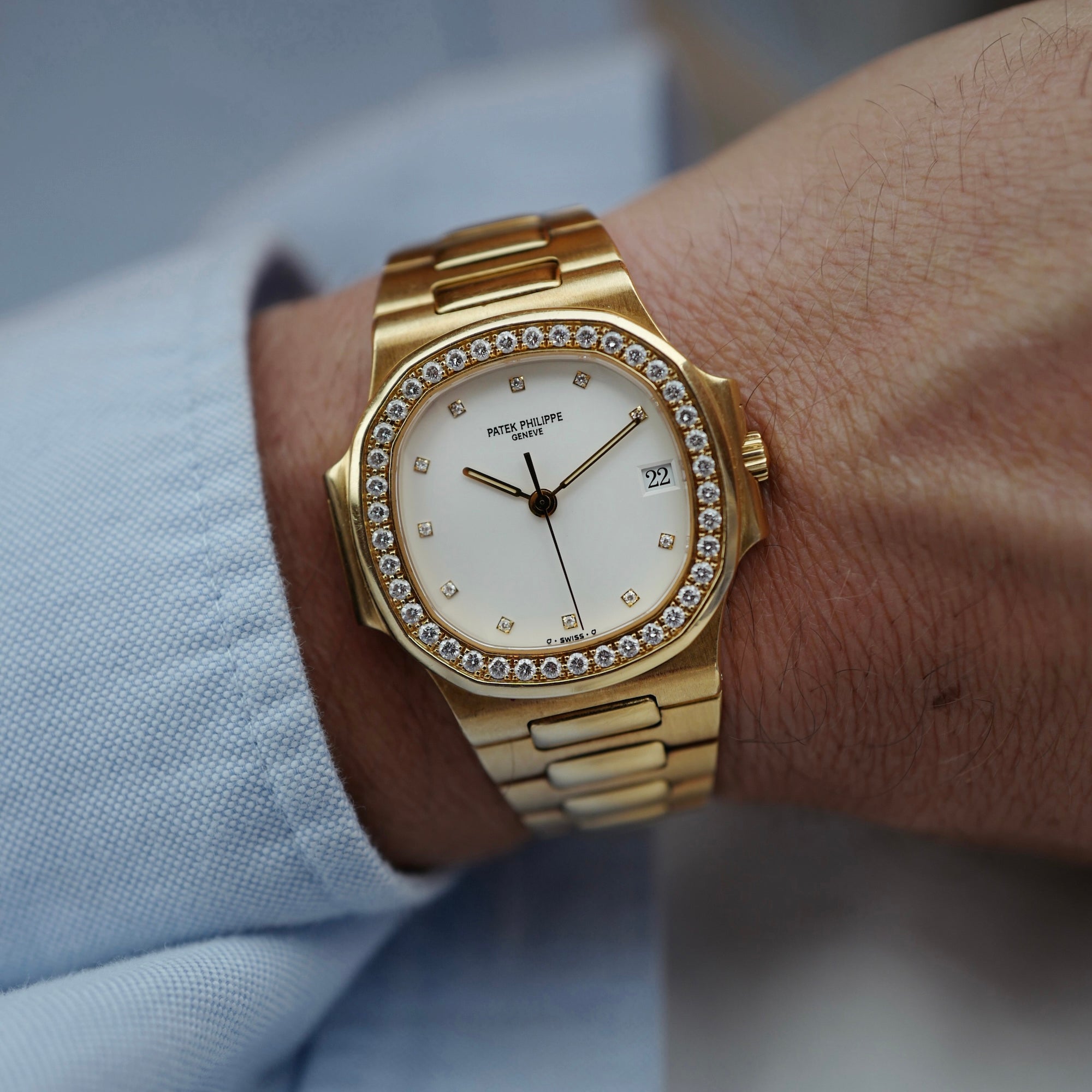 Patek Philippe Yellow Gold Nautilus Watch Ref. 3800 (New Arrival)