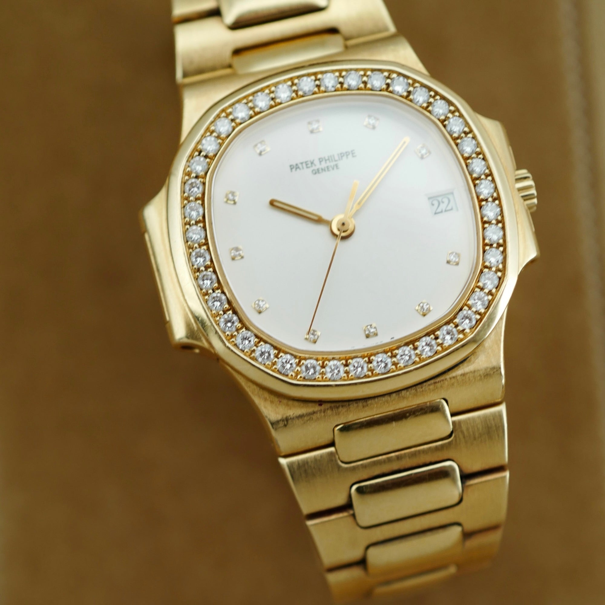 Patek Philippe Yellow Gold Nautilus Watch Ref. 3800 (New Arrival)