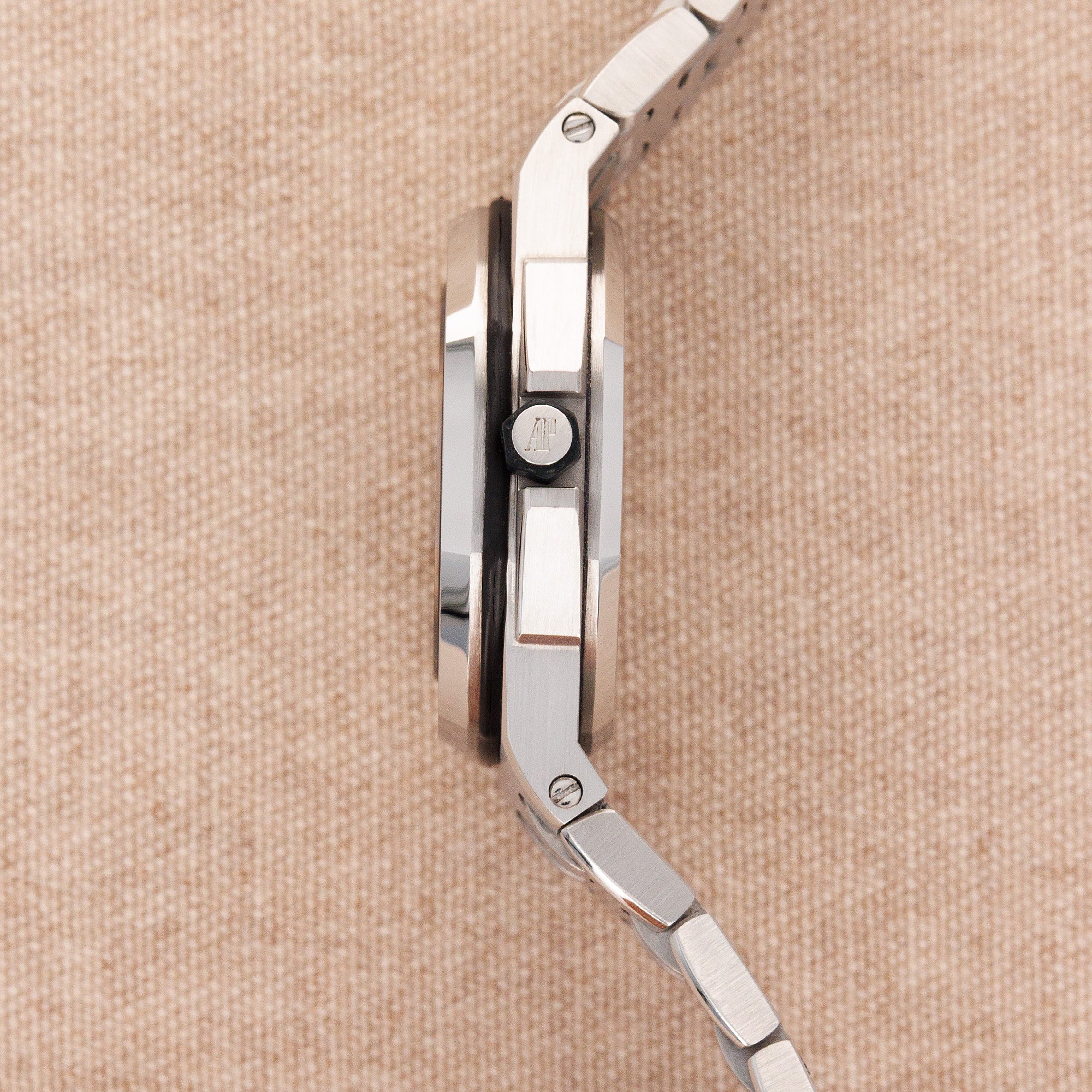 Audemars Piguet - Audemars Piguet Ladies Steel Royal Oak Offshore Ref. 29290ST - The Keystone Watches