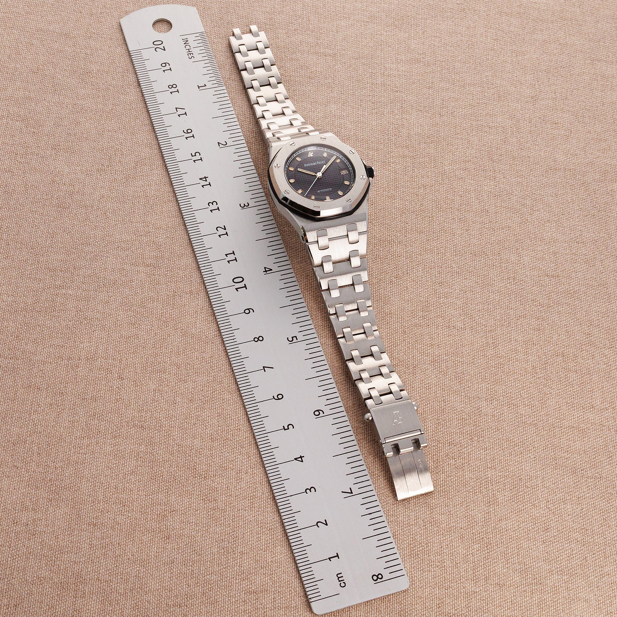 Audemars Piguet - Audemars Piguet Ladies Steel Royal Oak Offshore Ref. 29290ST - The Keystone Watches