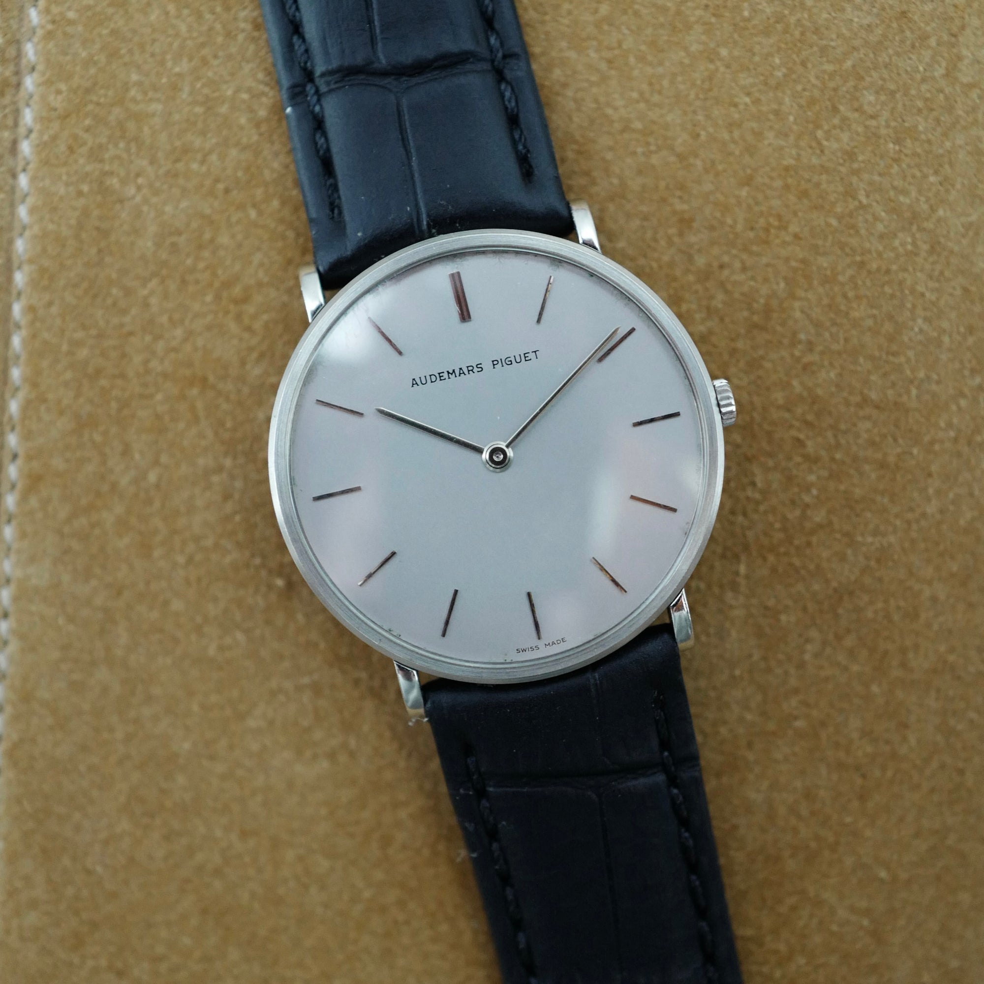 Audemars Piguet Platinum Ultra Thin Watch (New Arrival)