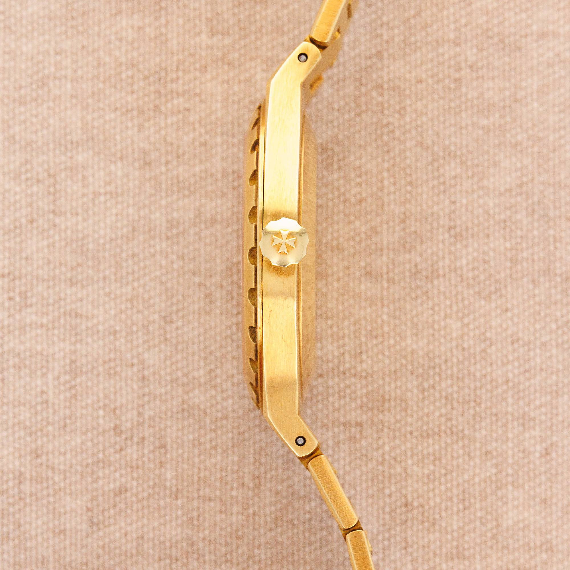 Vacheron Constantin Yellow Gold 222 Ref. 46003 with Box and Extract Paper