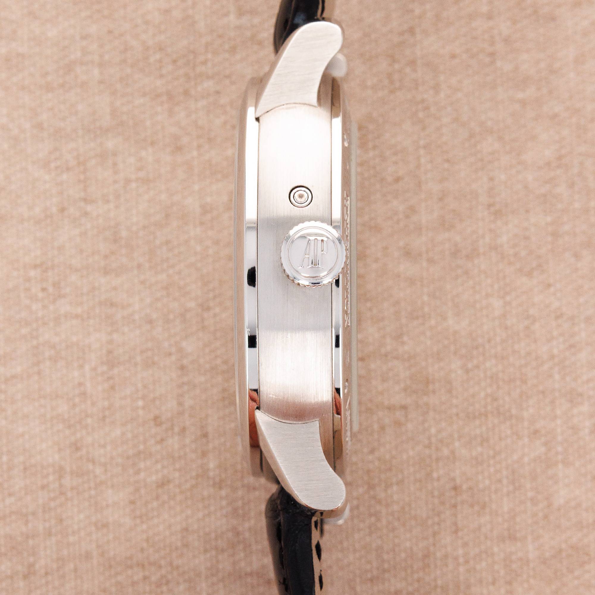 Audemars Piguet - Audemars Piguet Platinum Jump Hour Minute Repeater Ref. 26151 - The Keystone Watches