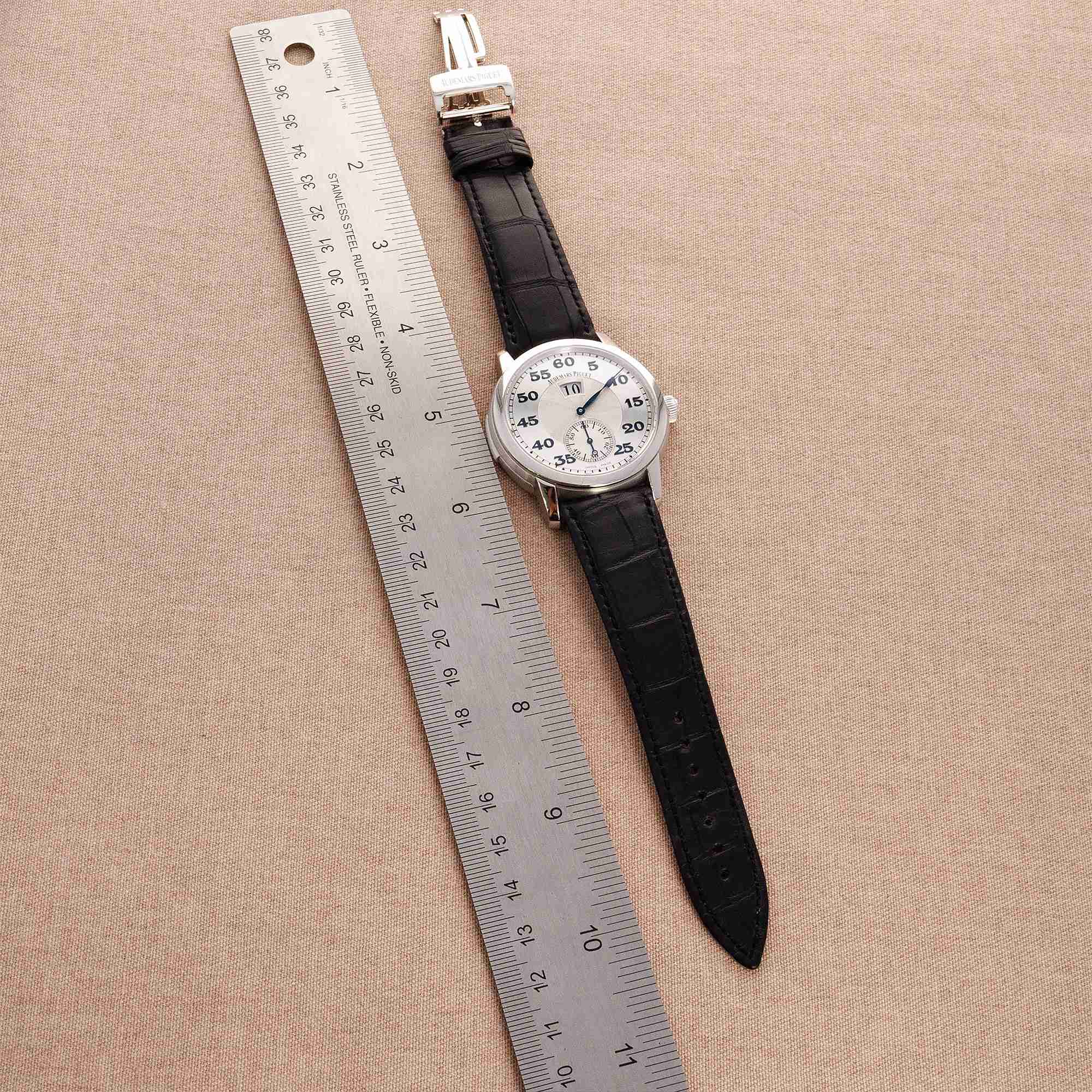 Audemars Piguet - Audemars Piguet Platinum Jump Hour Minute Repeater Ref. 26151 - The Keystone Watches