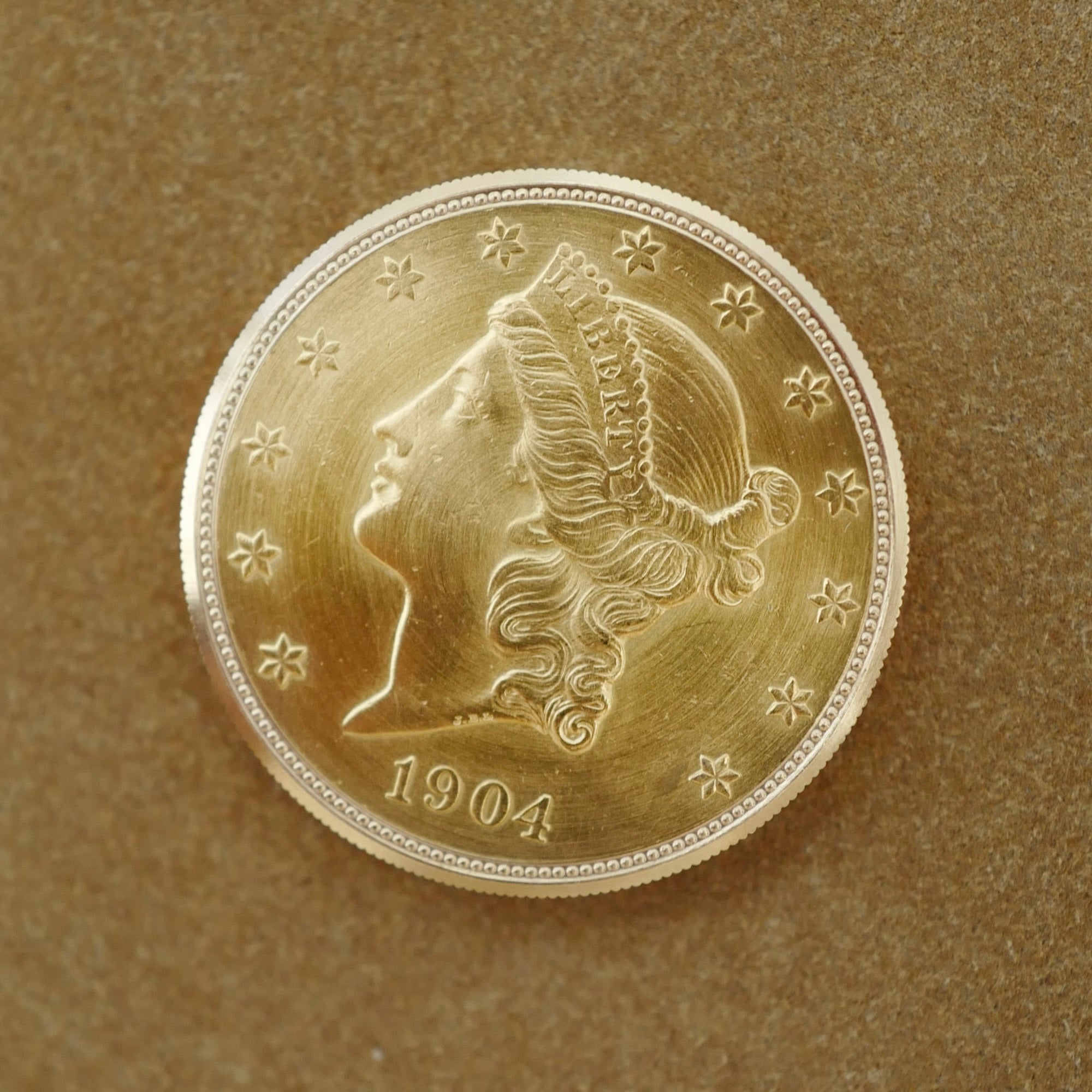 Audemars Piguet Yellow Gold Coin Watch (New Arrival)