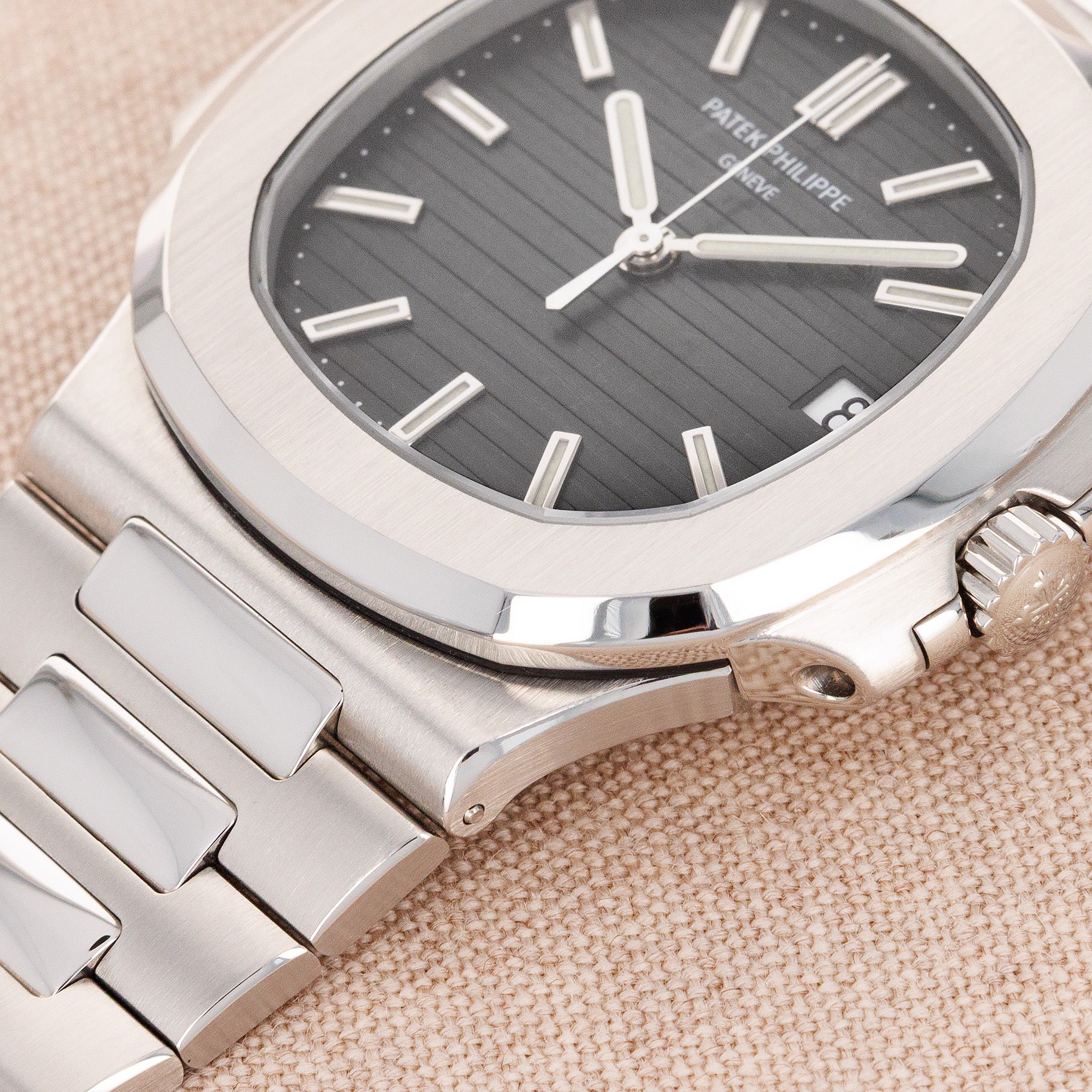 Patek Philippe Steel 5711 First Serial 2006 Complete Retail Ready