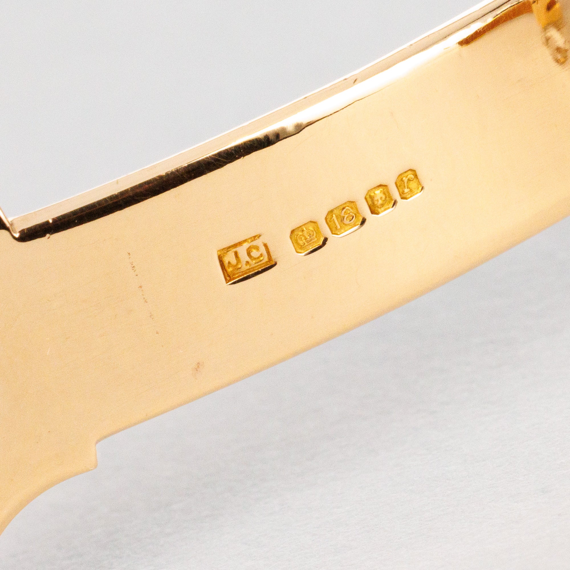 Cartier Yellow Gold London Cintree Large, 1972