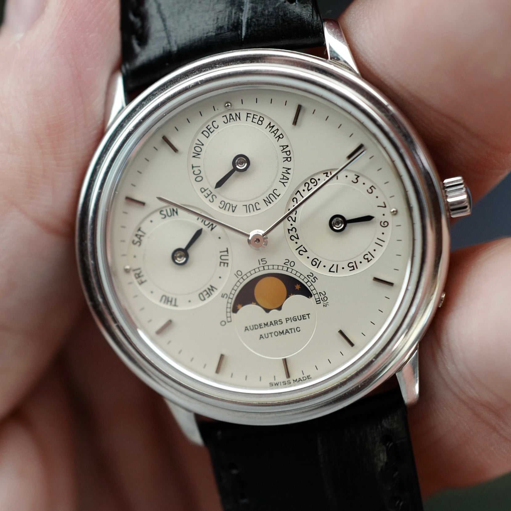 Audemars Piguet Platinum Quantieme Perpetual Ref. 25548 with Rare Silver Dial (New Arrival)