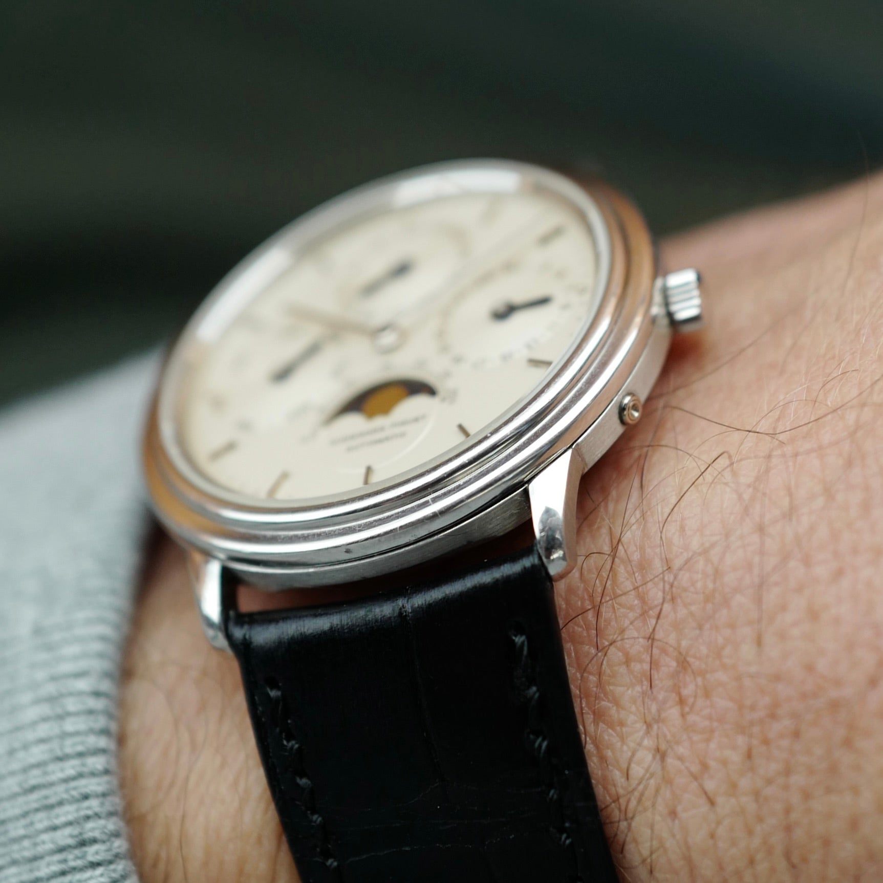 Audemars Piguet Platinum Quantieme Perpetual Ref. 25548 with Rare Silver Dial (New Arrival)