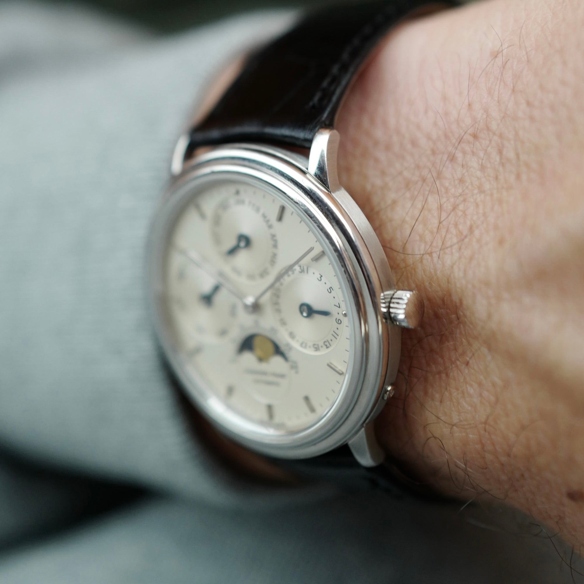 Audemars Piguet Platinum Quantieme Perpetual Ref. 25548 with Rare Silver Dial (New Arrival)