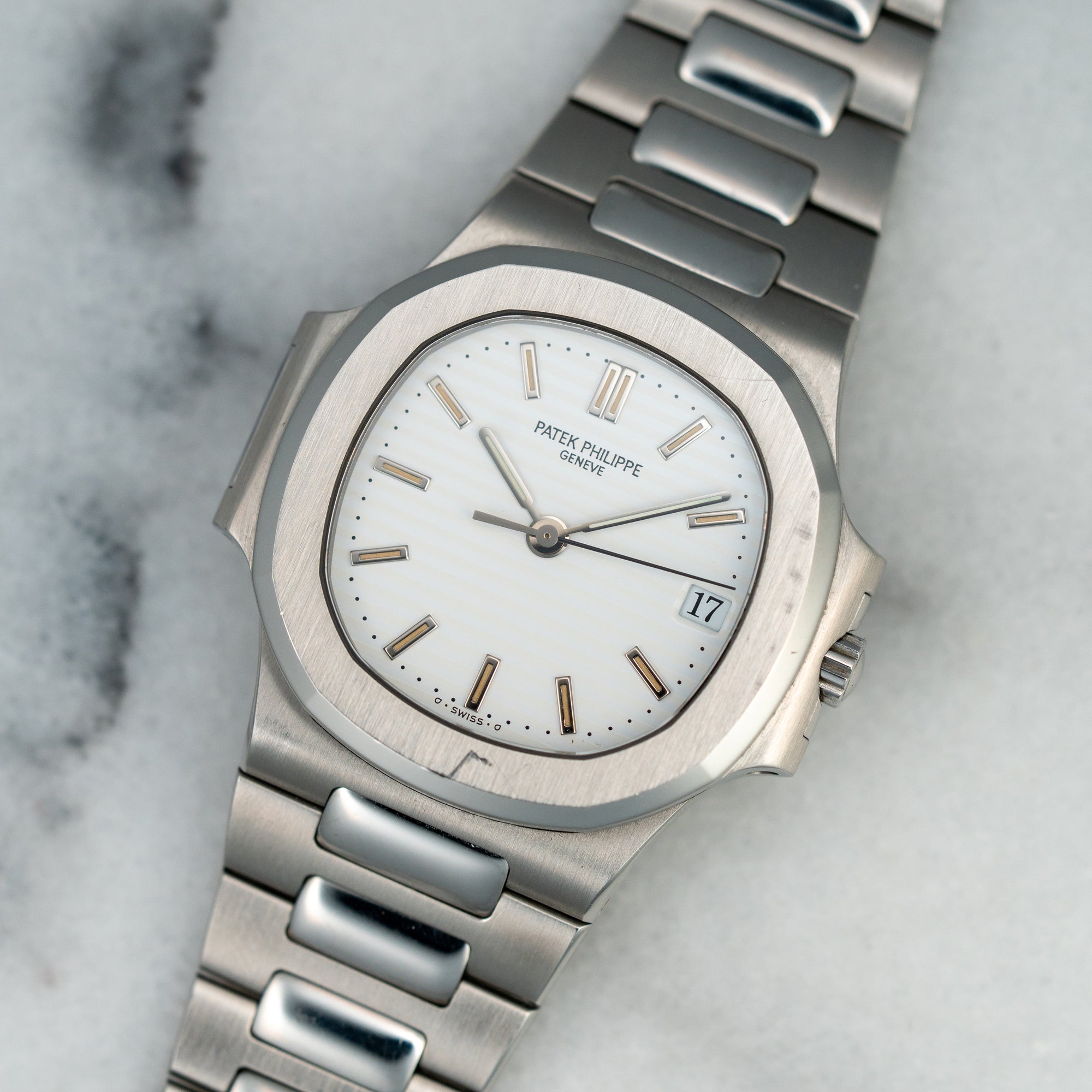 Patek Philippe - Patek Philippe Steel Nautilus Ref. 3800 with White Dial (New Arrival) - The Keystone Watches