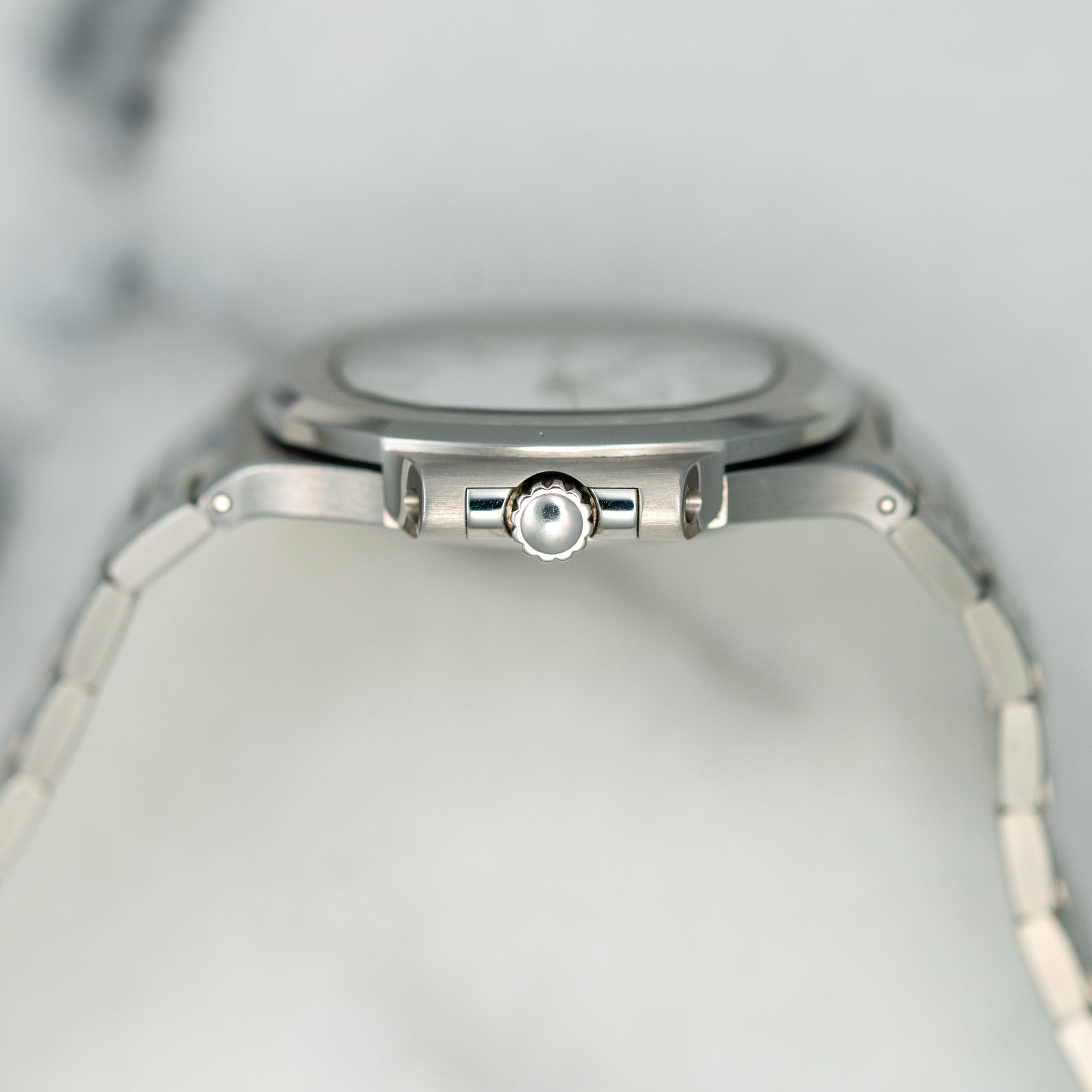 Patek Philippe - Patek Philippe Steel Nautilus Ref. 3800 with White Dial (New Arrival) - The Keystone Watches
