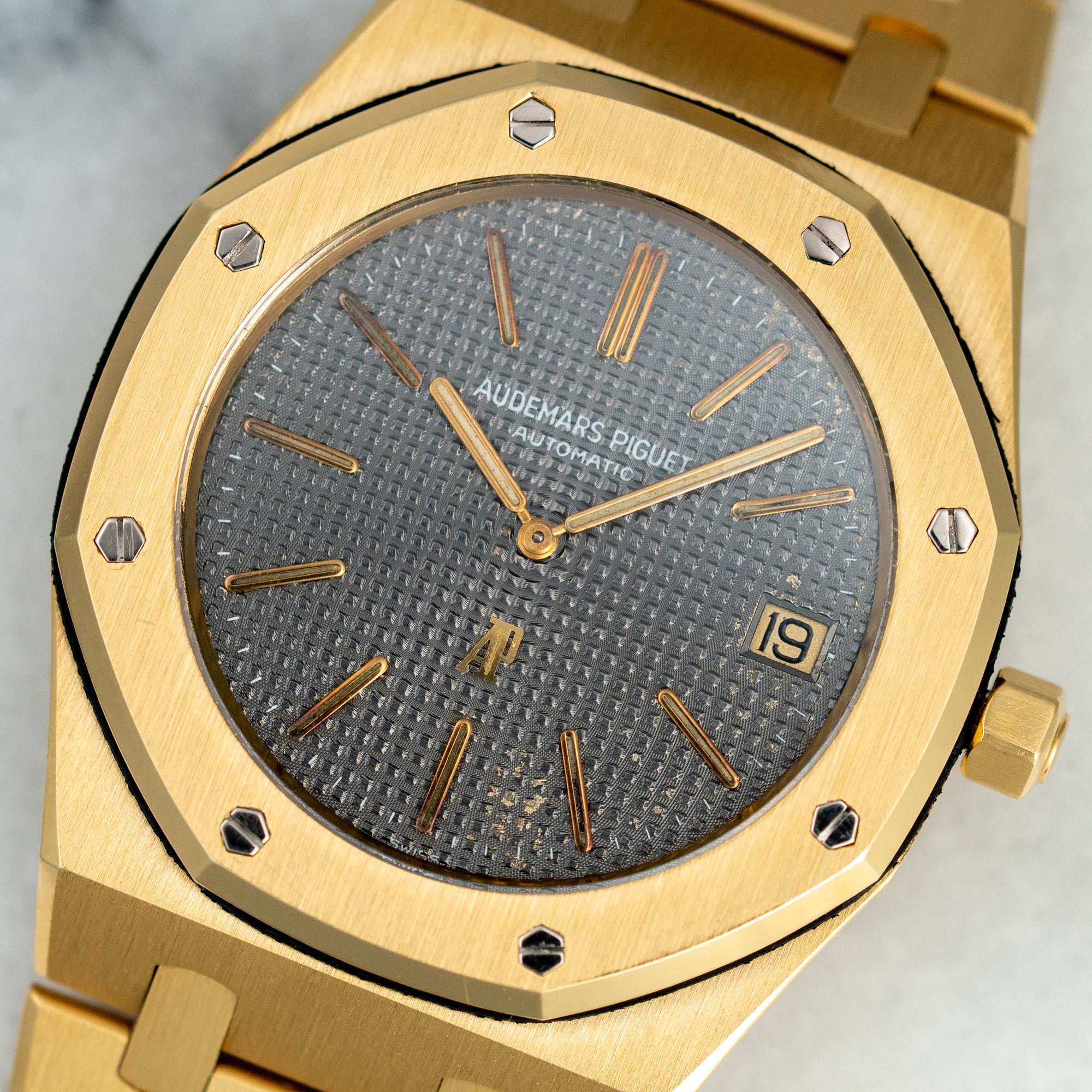Audemars Piguet Yellow Gold Royal Oak Ref. 5402 (New Arrival)