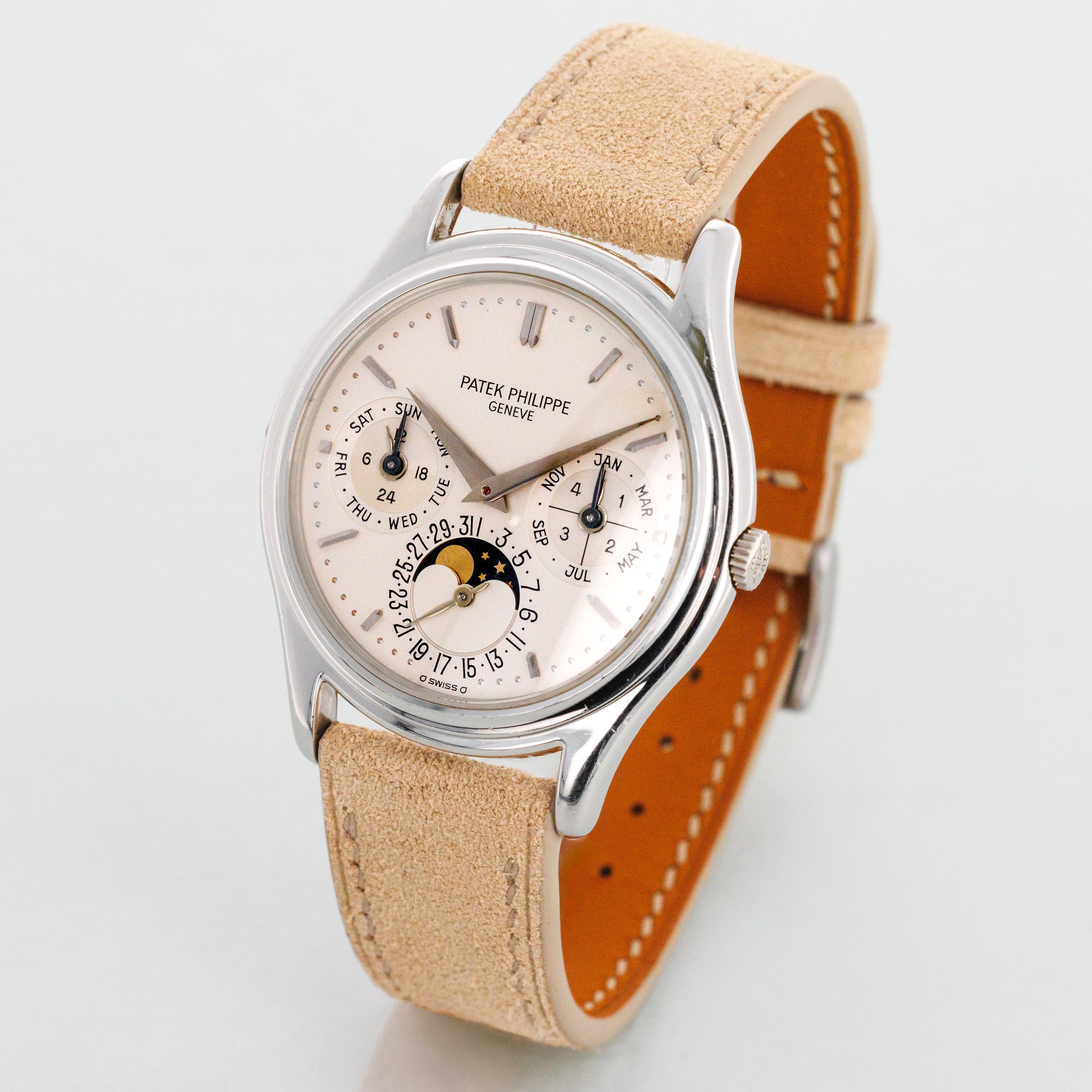 Patek Philippe Platinum Second Series Perpetual Calendar Watch Ref. 3940, Circa 1988