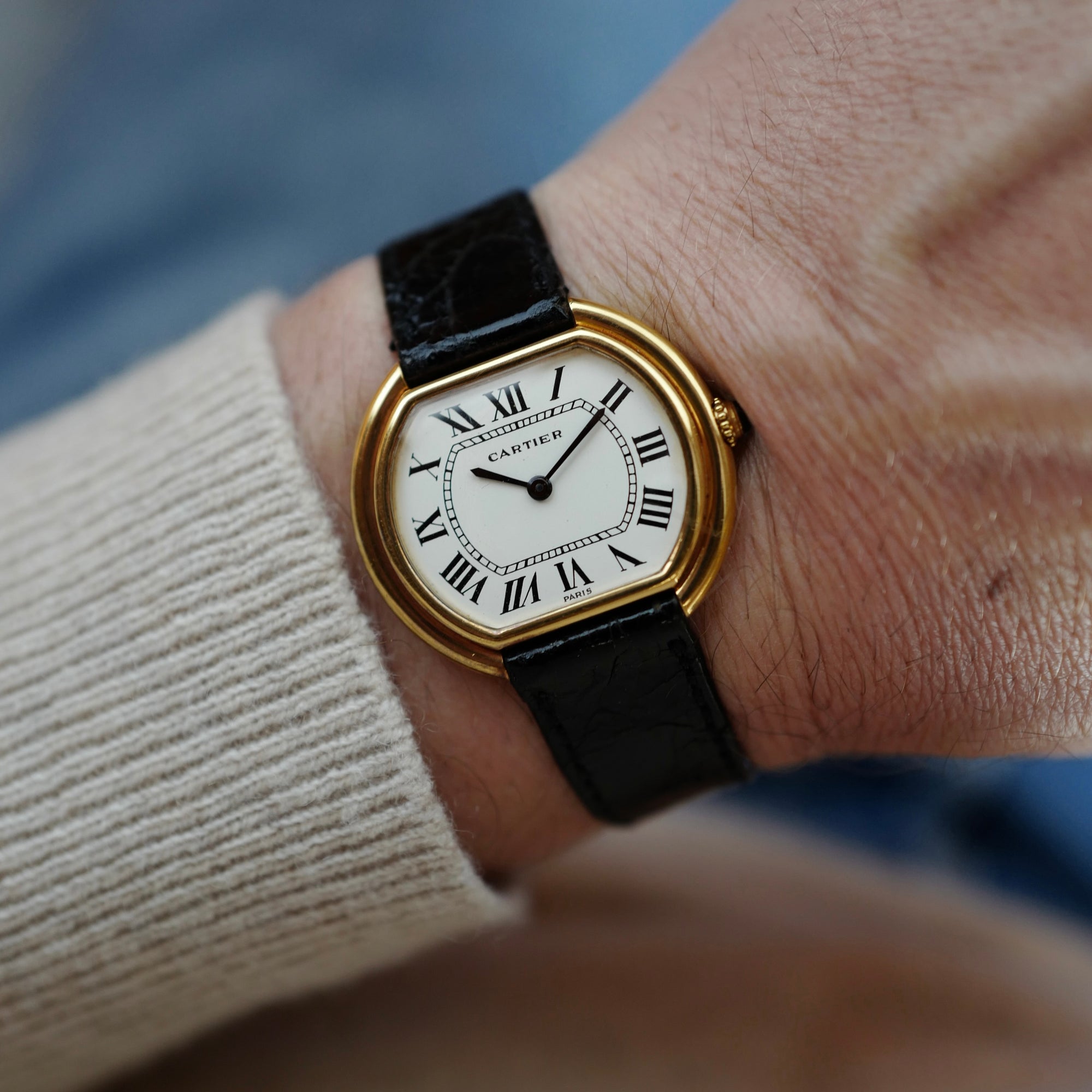 Cartier Yellow Gold Ellipse Ref. 81721152 with Paris Dial