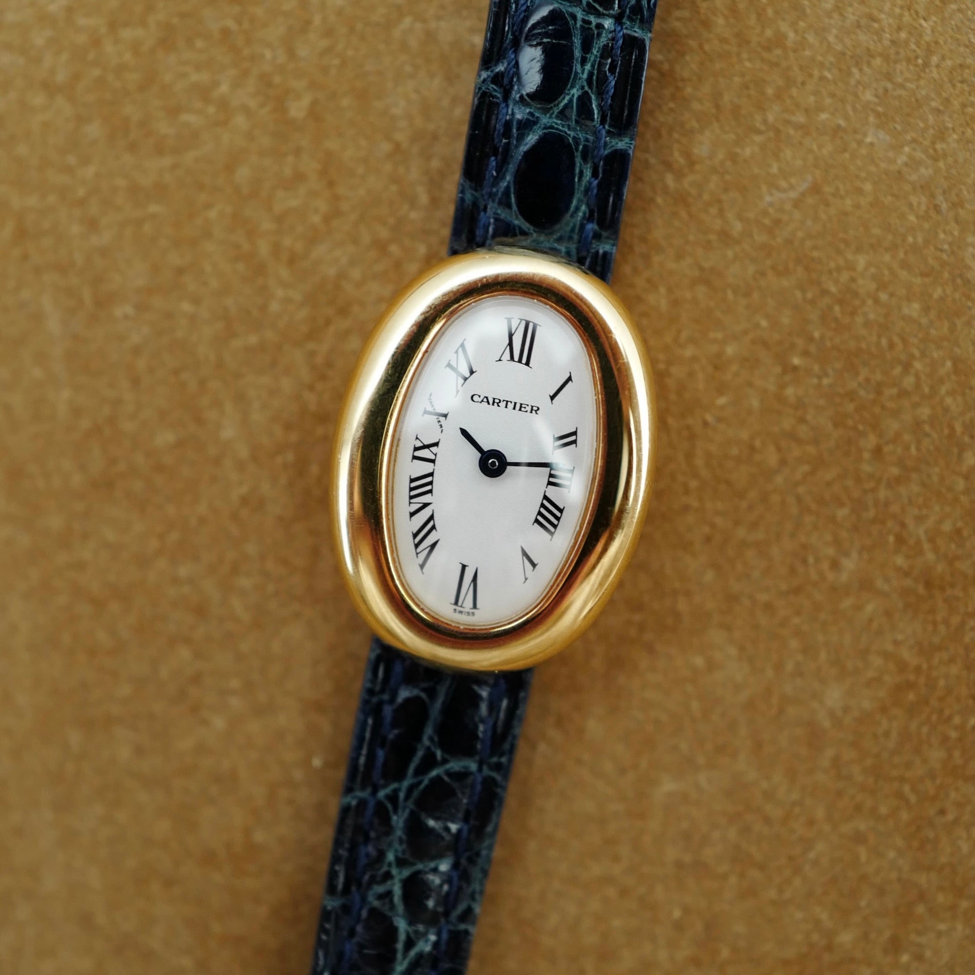 Cartier Yellow Gold Baignoire Mini Ref. W1510956 (New Arrival)