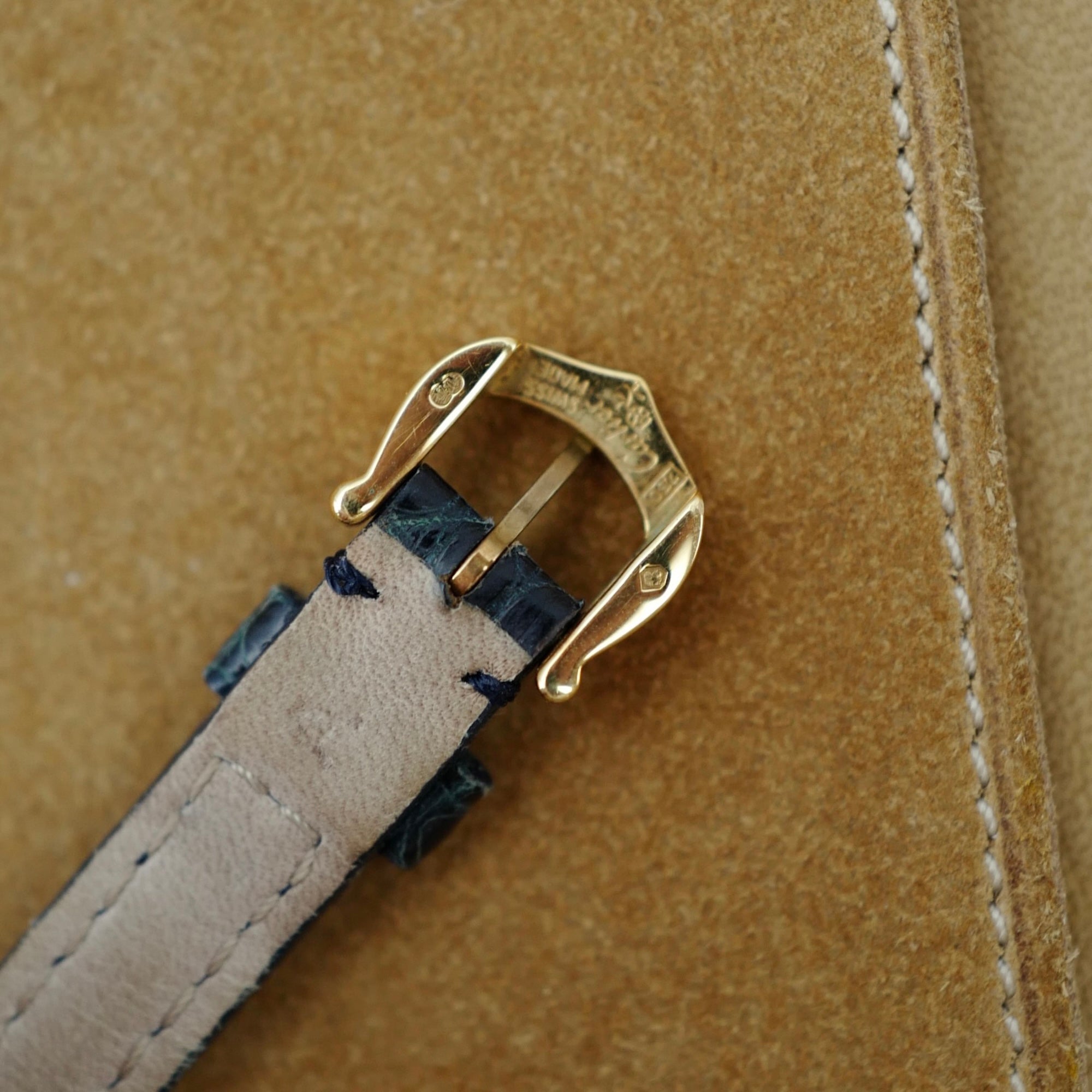 Cartier Yellow Gold Baignoire Mini Ref. W1510956 (New Arrival)