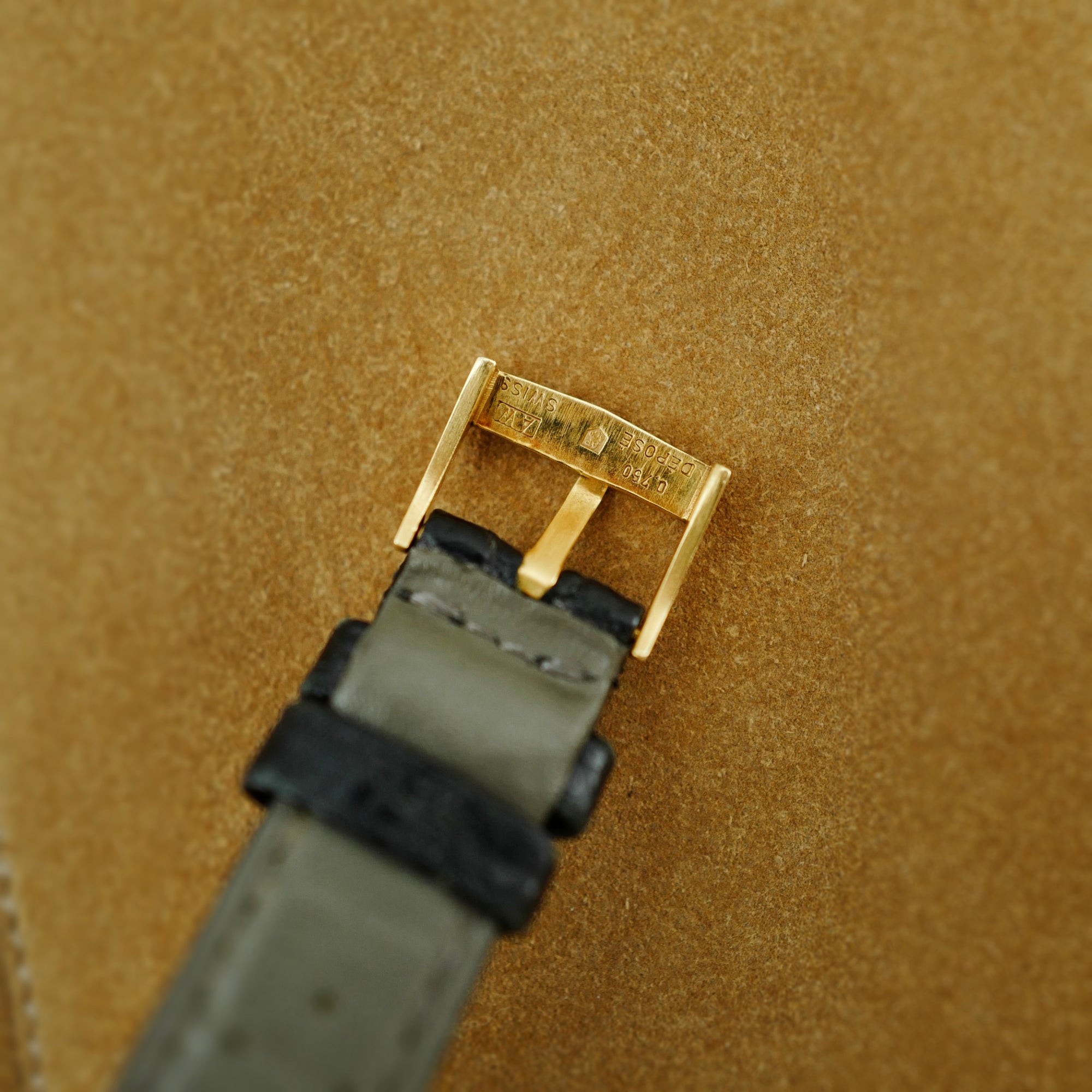 Audemars Piguet Yellow Gold Automatic Square Watch (New Arrivals)