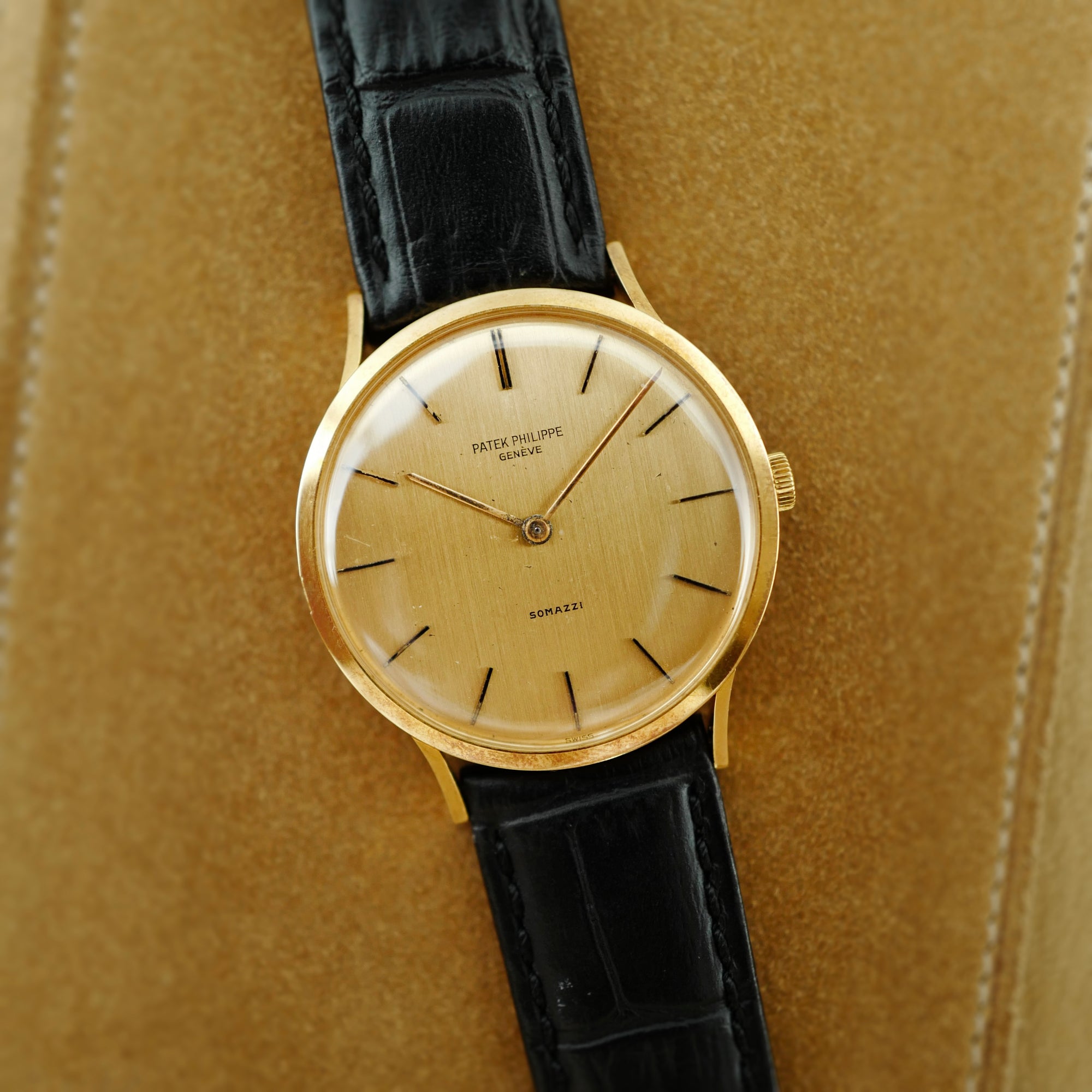 Patek Philippe Yellow Gold Calatrava Watch Ref. 3484 Retailed by Somazzi (New Arrival)