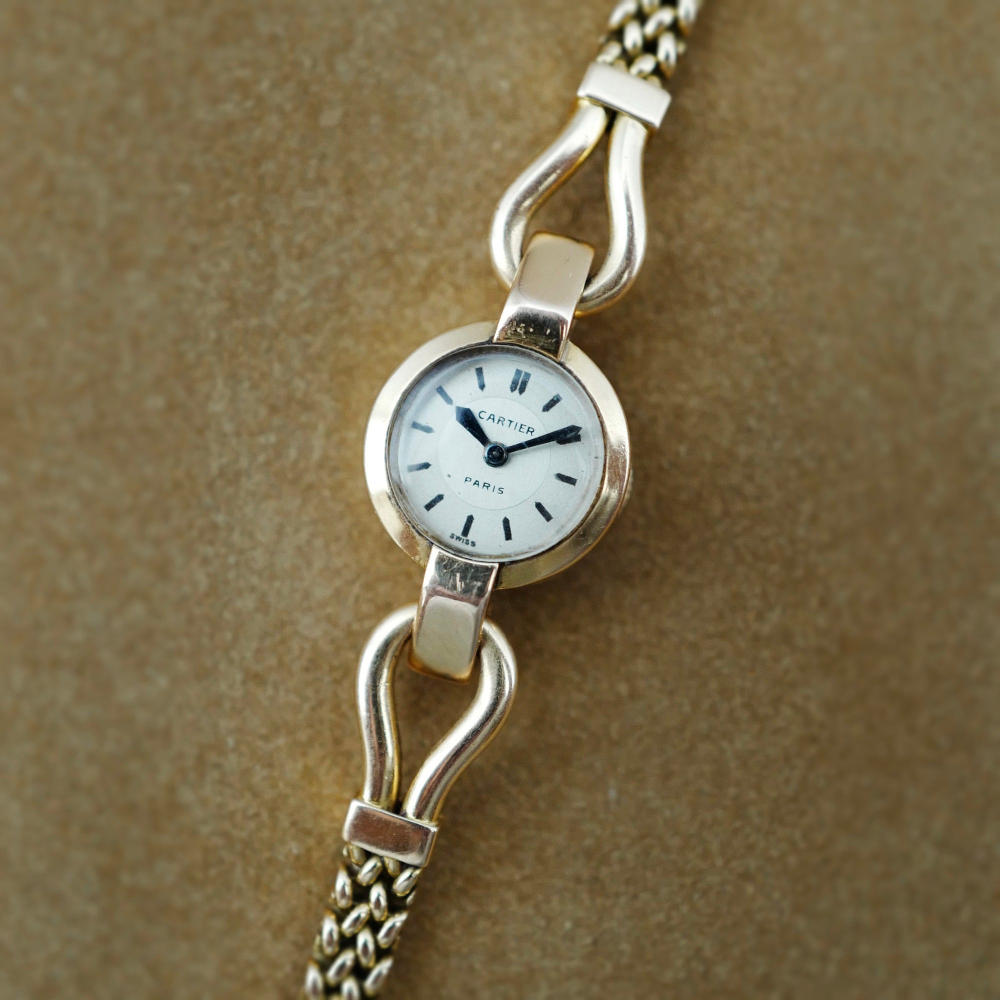 Cartier Paris Yellow Gold Bracelet Watch with Backwind (New Arrival)