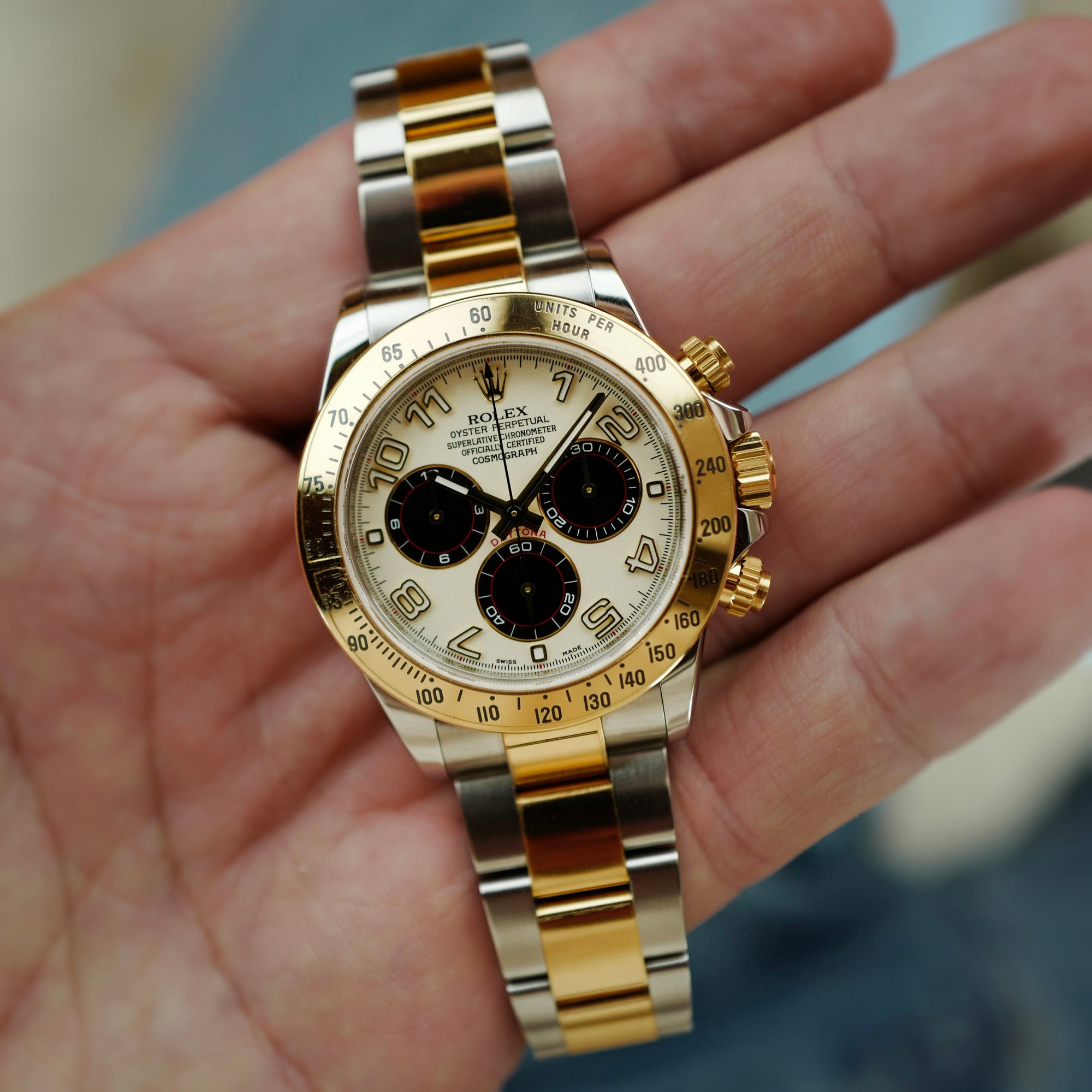 Rolex Daytona Ref. 116523 with V-Serial and Racing Dial (New Arrival)