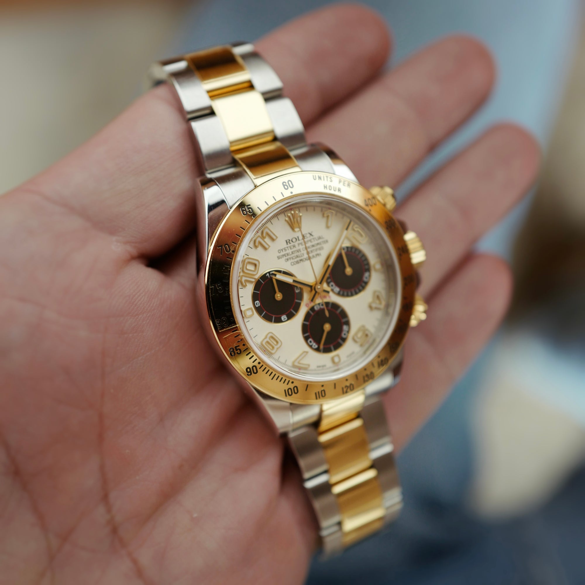 Rolex Daytona Ref. 116523 with V-Serial and Racing Dial (New Arrival)