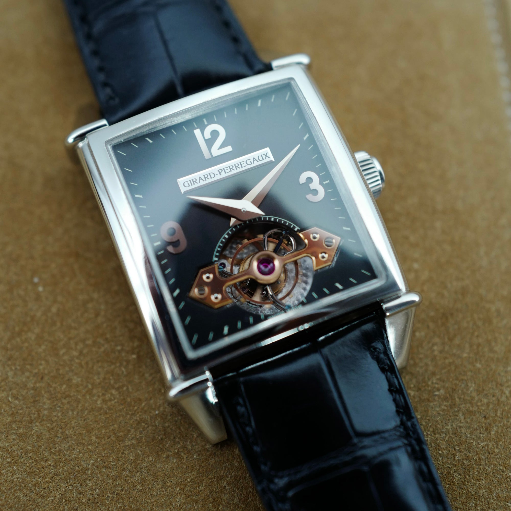 Girard Perregaux Platinum Automatic Tourbillon Watch Ref. 9985 (New Arrival)